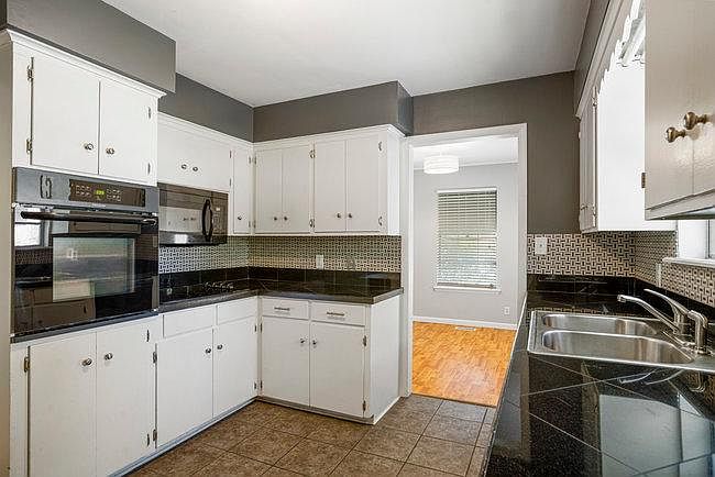 1260 S Indianapolis Avenue Tulsa OK 74112