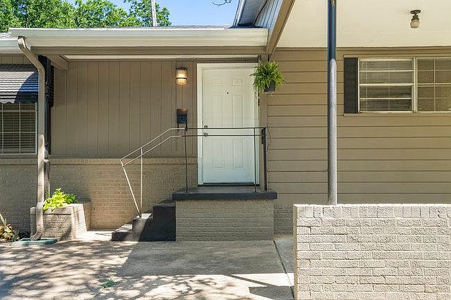 1260 S Indianapolis Avenue Tulsa OK 74112