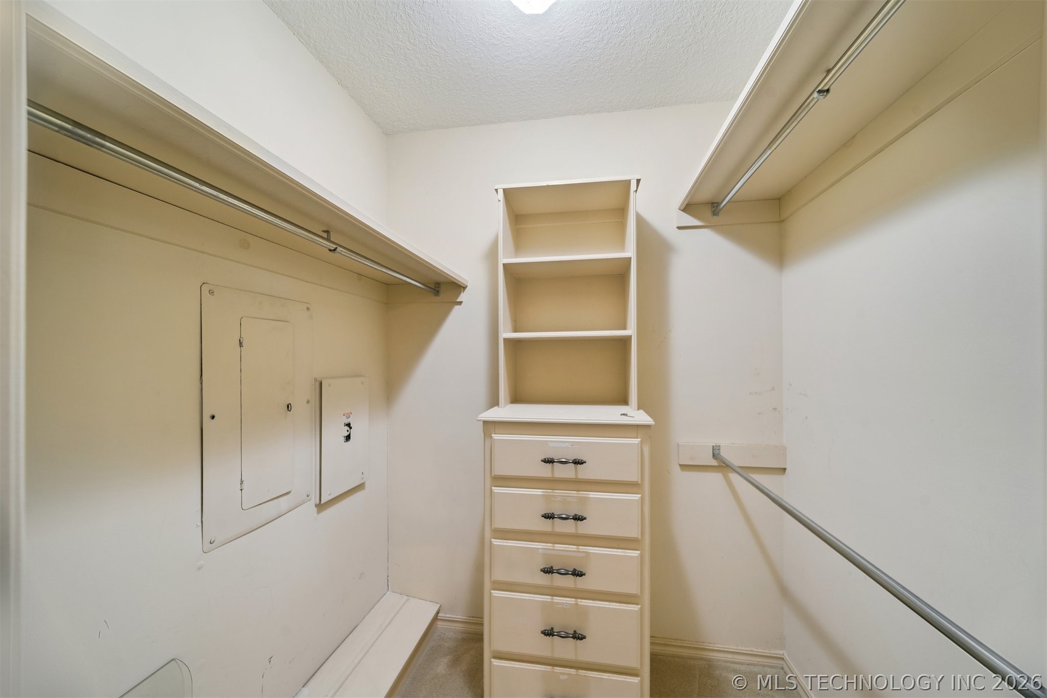 6915 E 106th Street Tulsa OK 74133