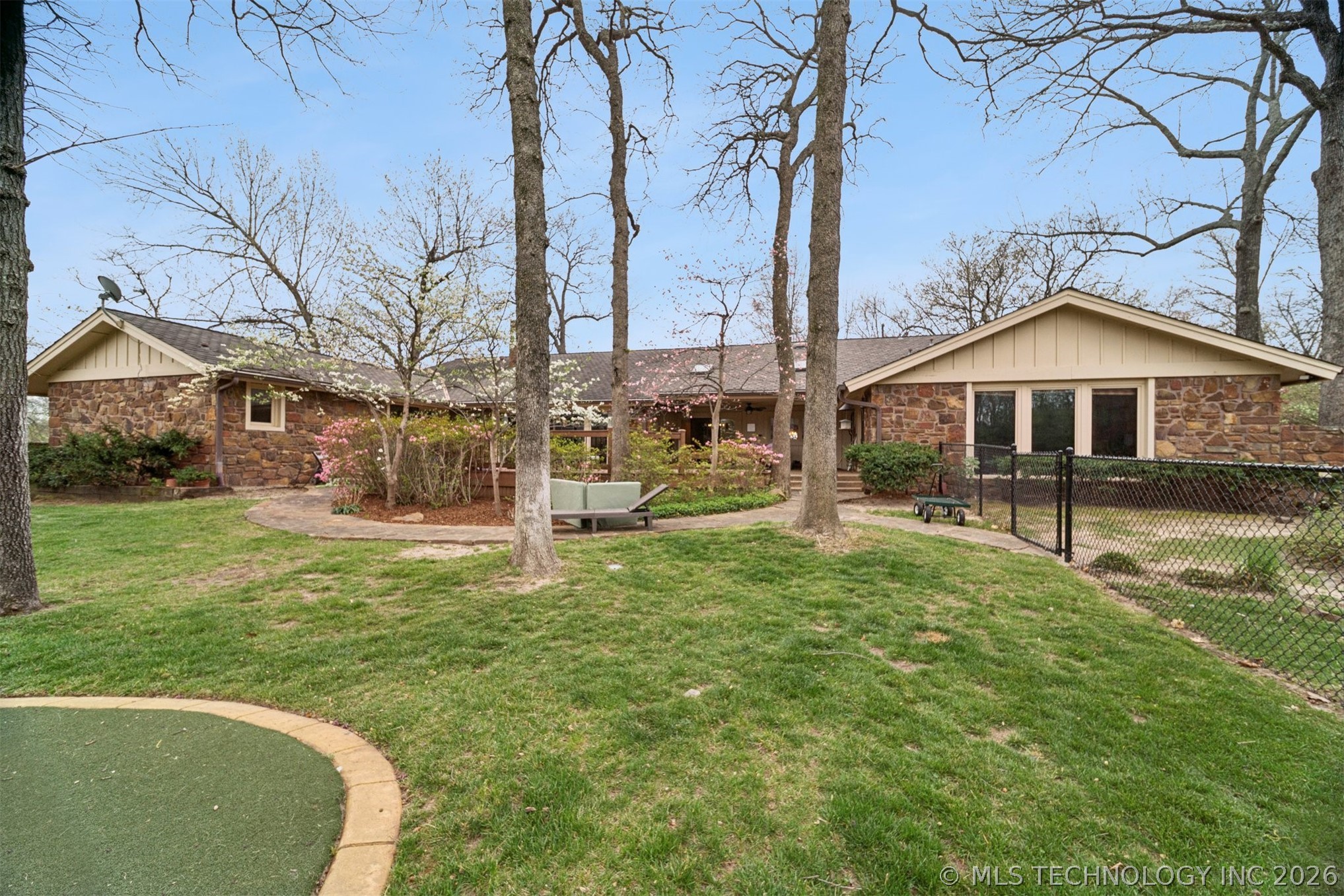 6915 E 106th Street Tulsa OK 74133