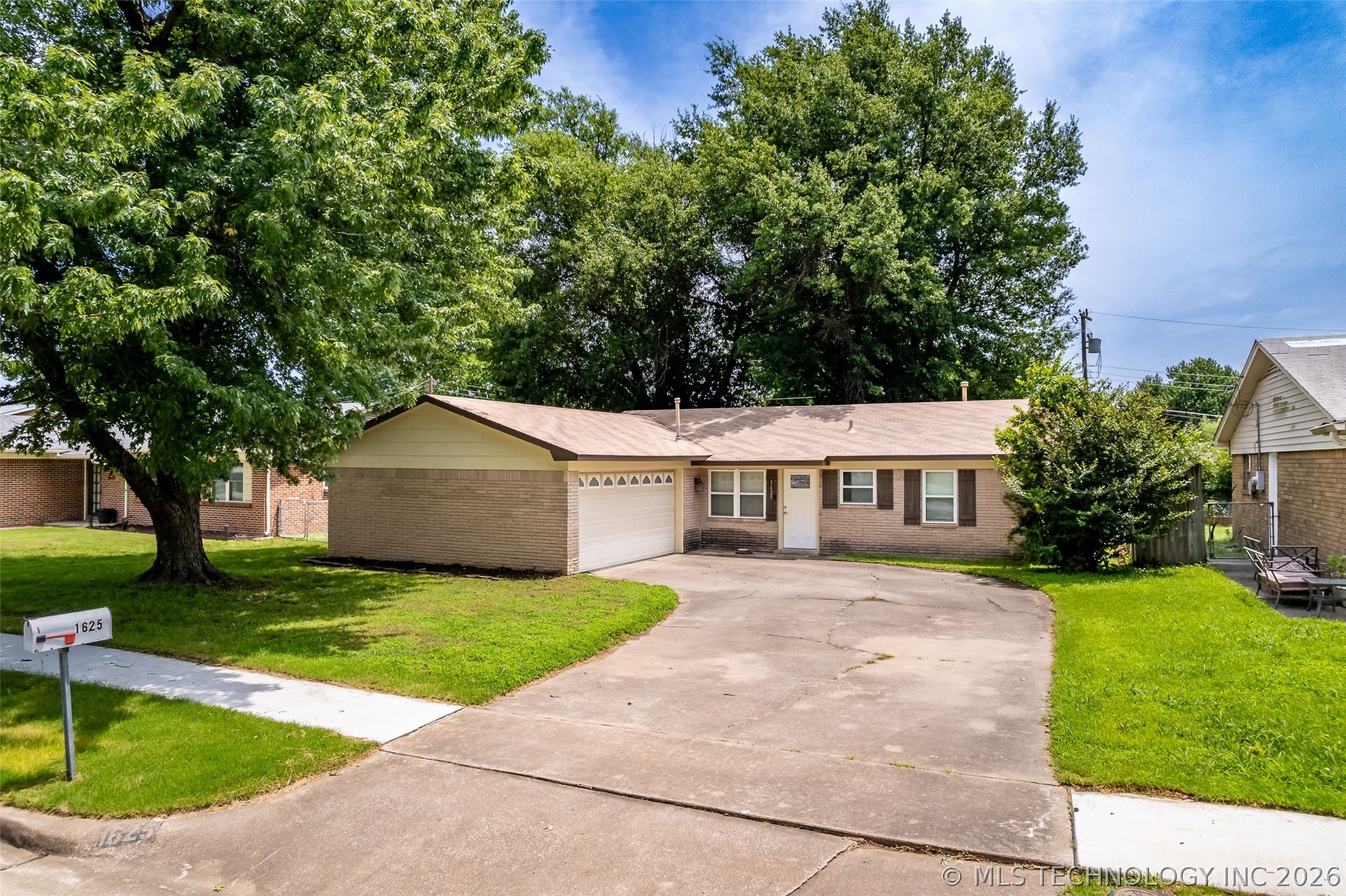 1625 S 2nd Street Broken Arrow OK 74012