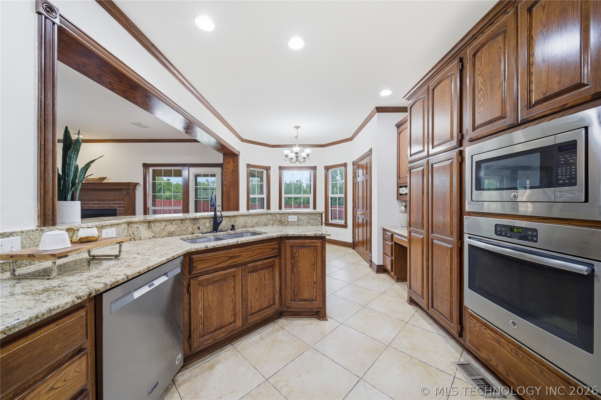 6511 E 83rd Place Tulsa OK 74133