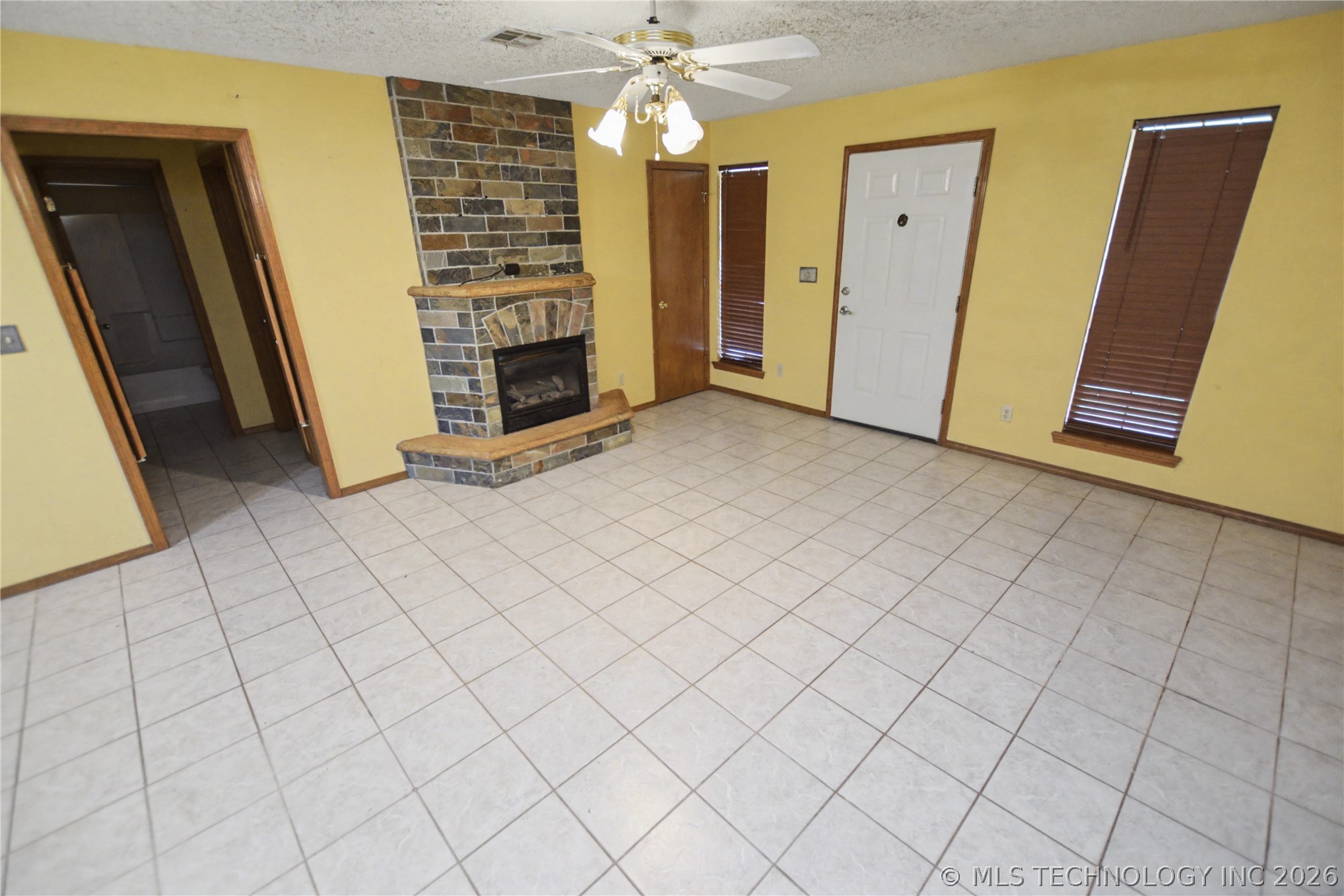 1208 SW 14th Court Wagoner OK 74467