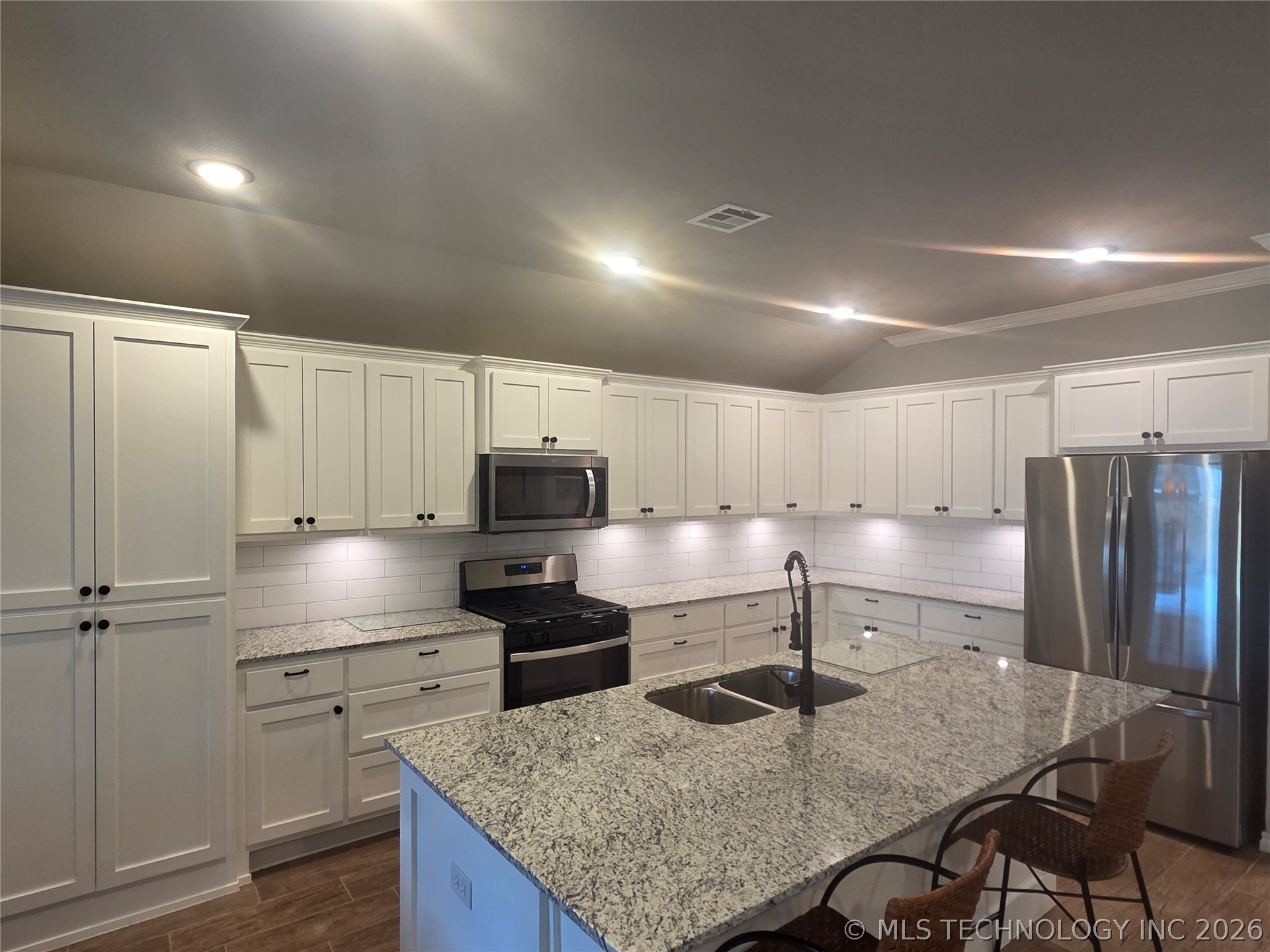 404 W Muskogee Avenue Chouteau OK 74337
