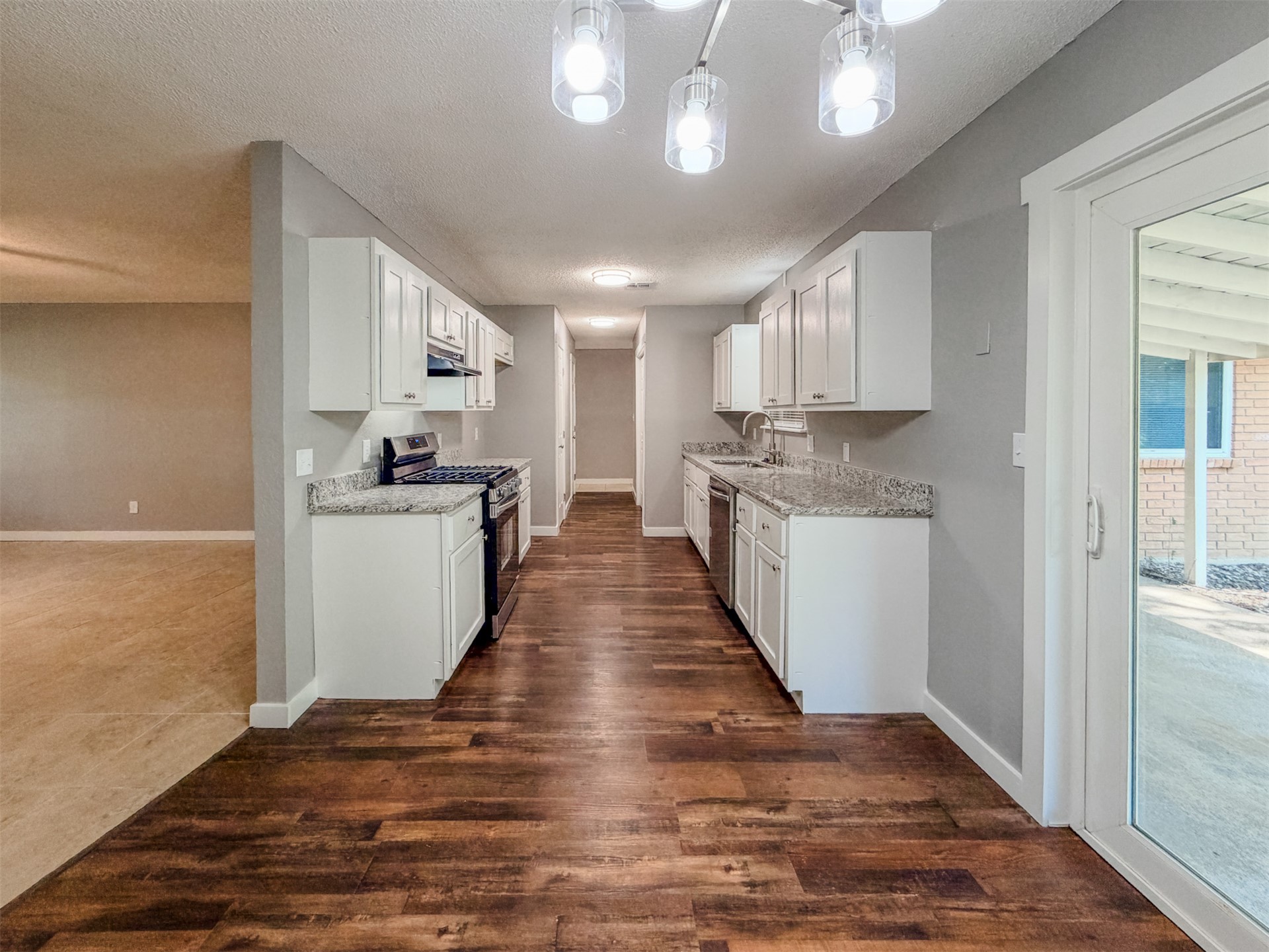 1819 Quail Run Muskogee OK 74403