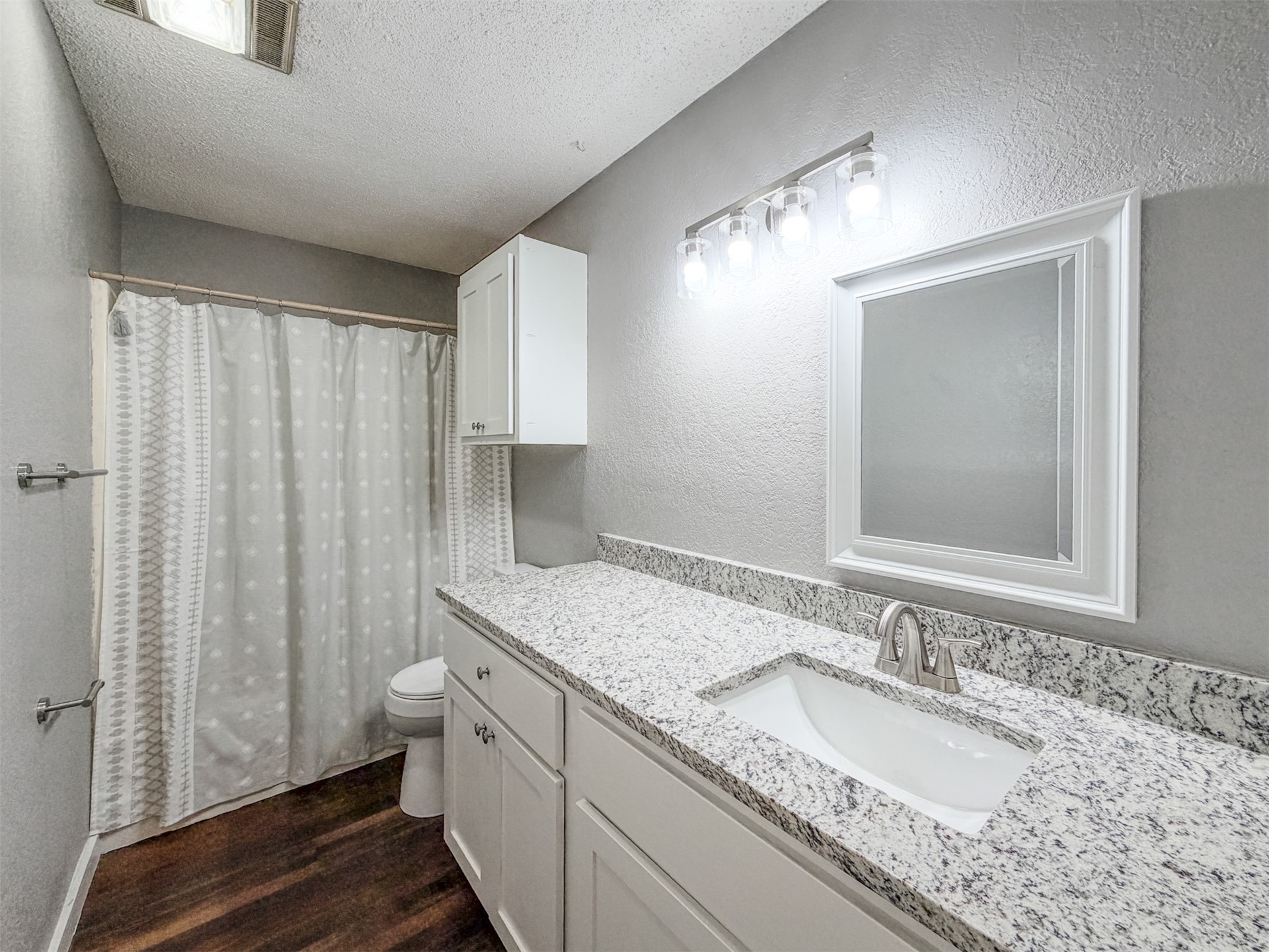 1819 Quail Run Muskogee OK 74403