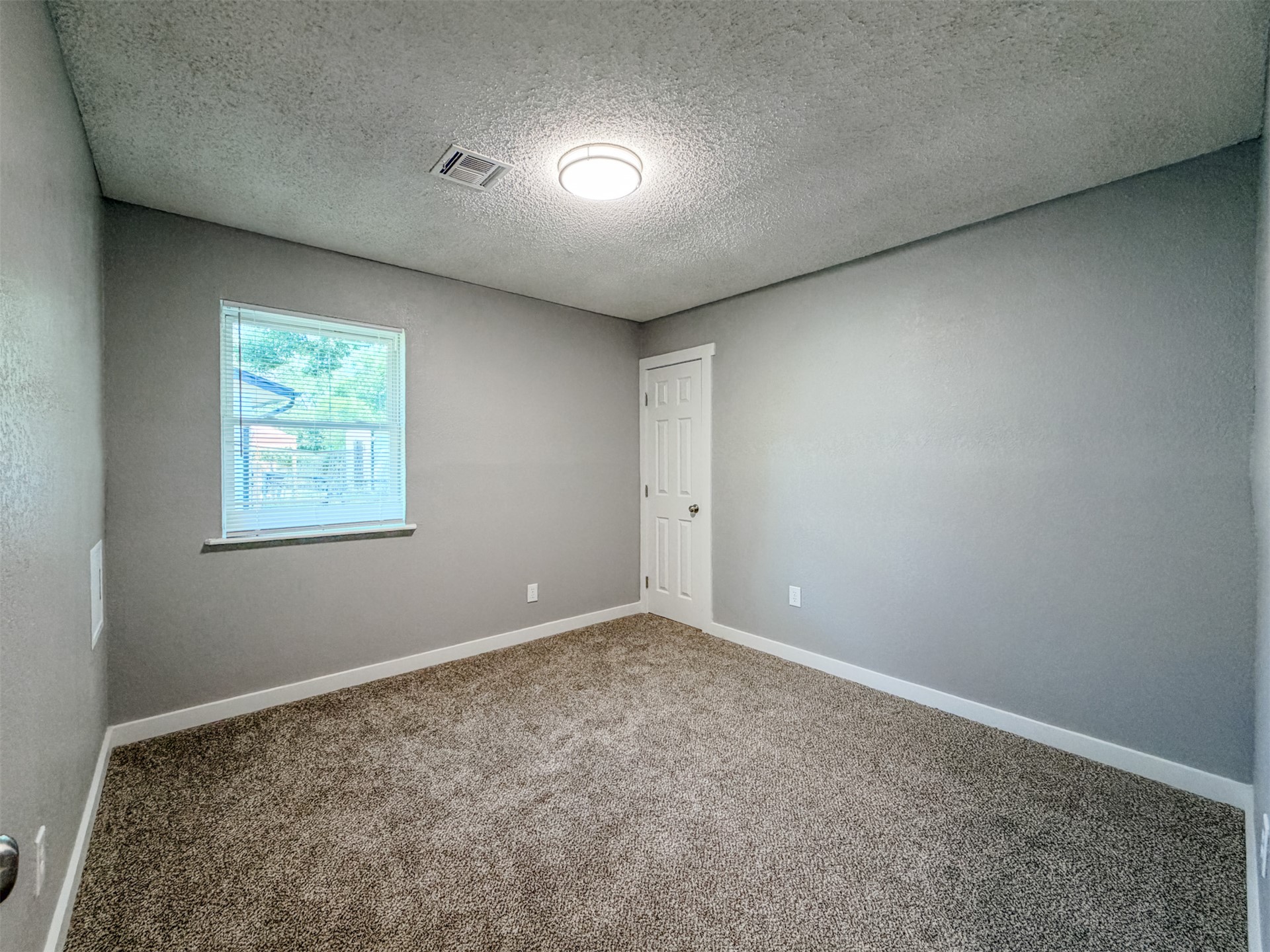 1819 Quail Run Muskogee OK 74403