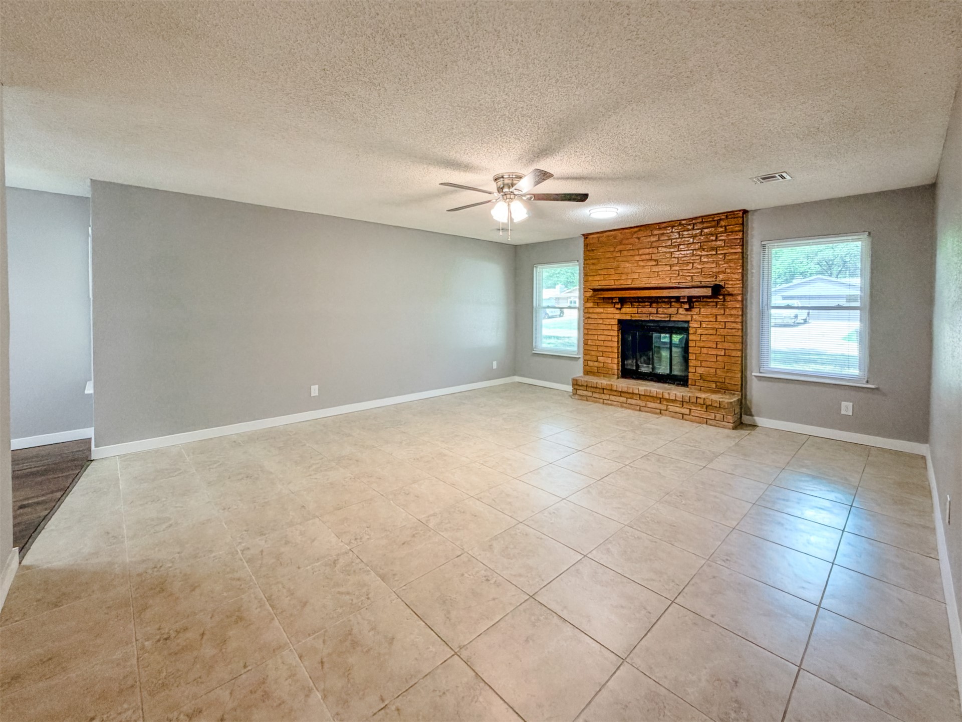 1819 Quail Run Muskogee OK 74403