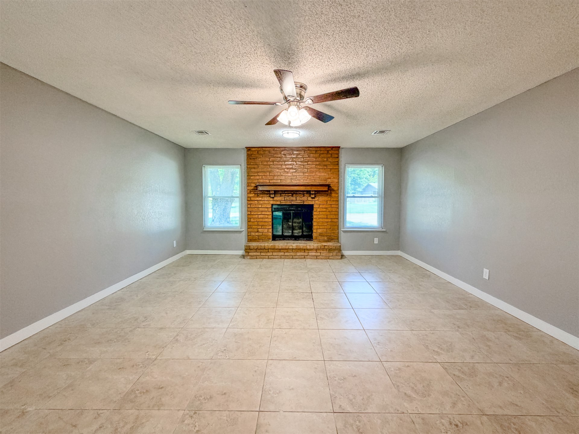 1819 Quail Run Muskogee OK 74403