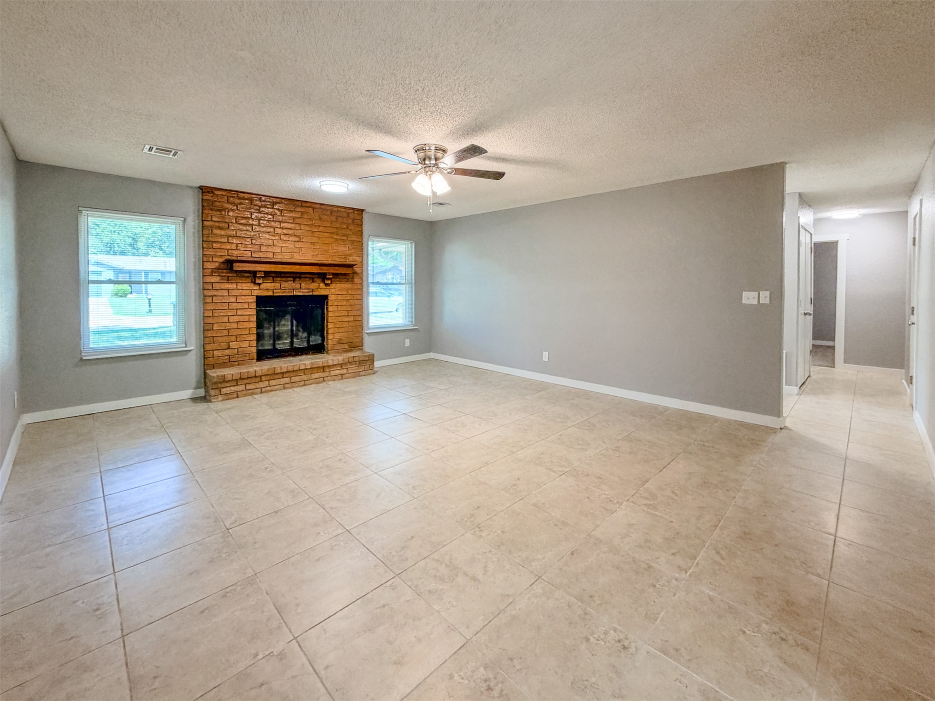 1819 Quail Run Muskogee OK 74403