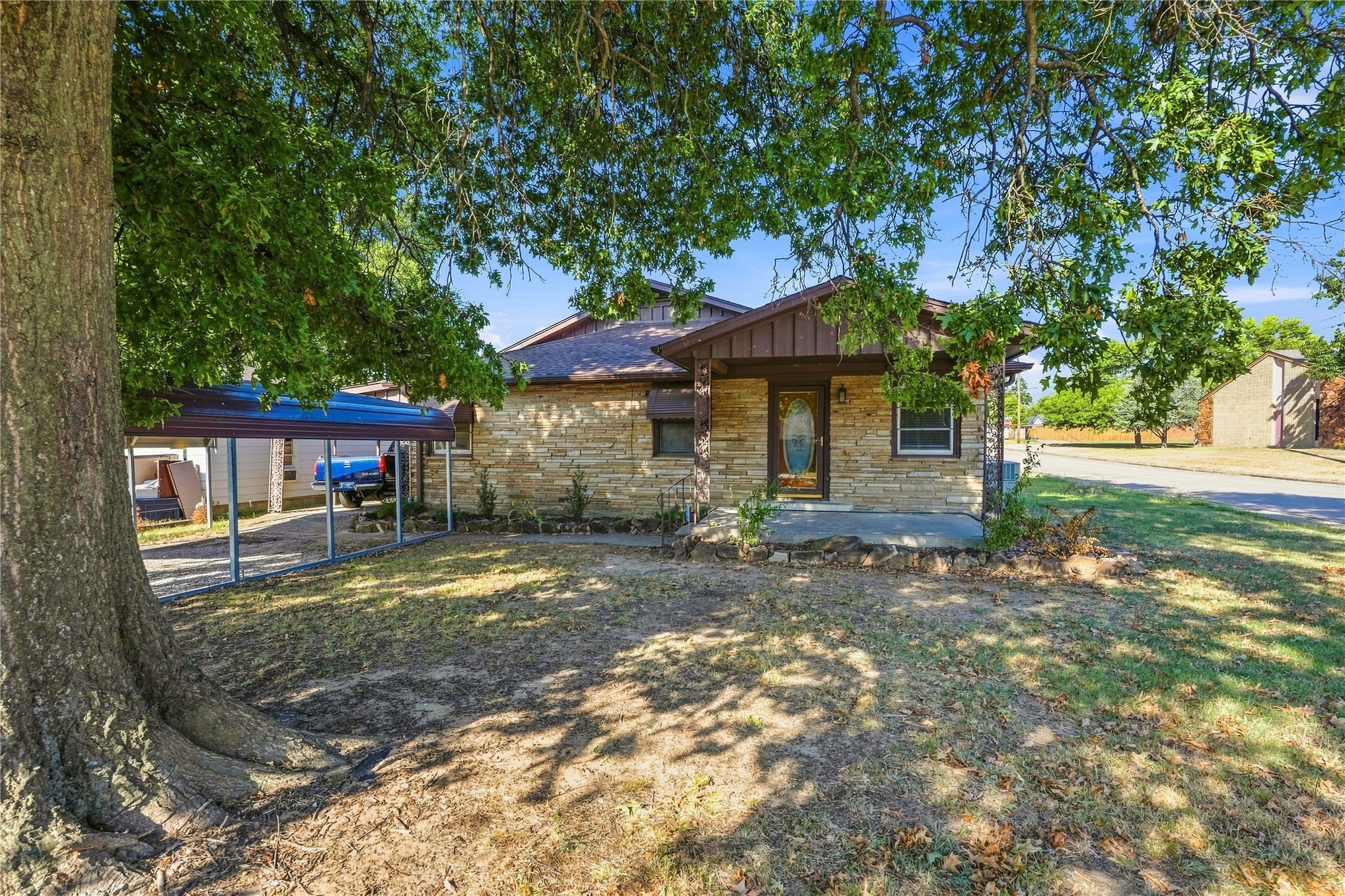 1217 N Oklahoma Avenue Claremore OK 74017