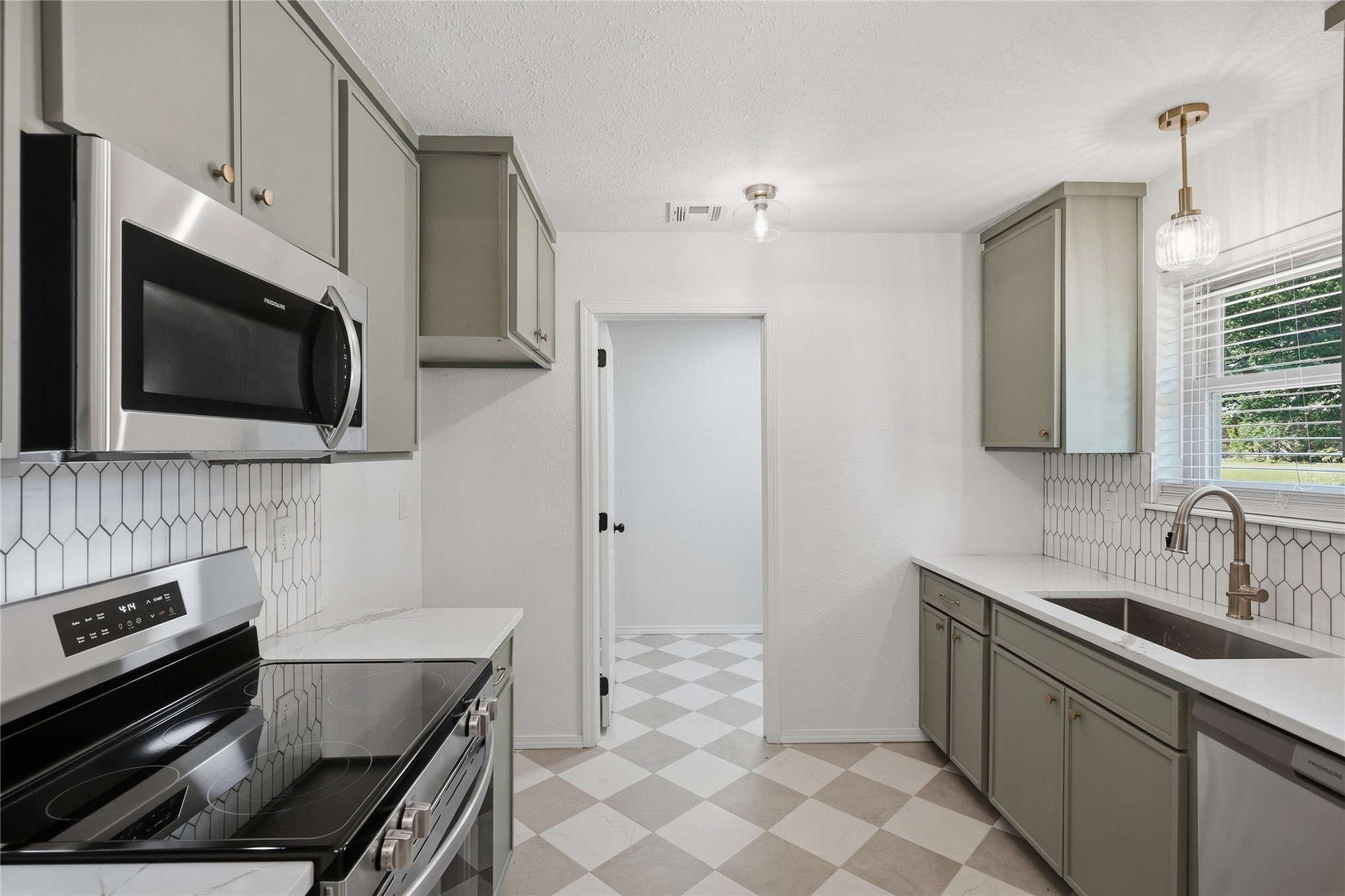 10902 E 97th Street N Owasso OK 74055