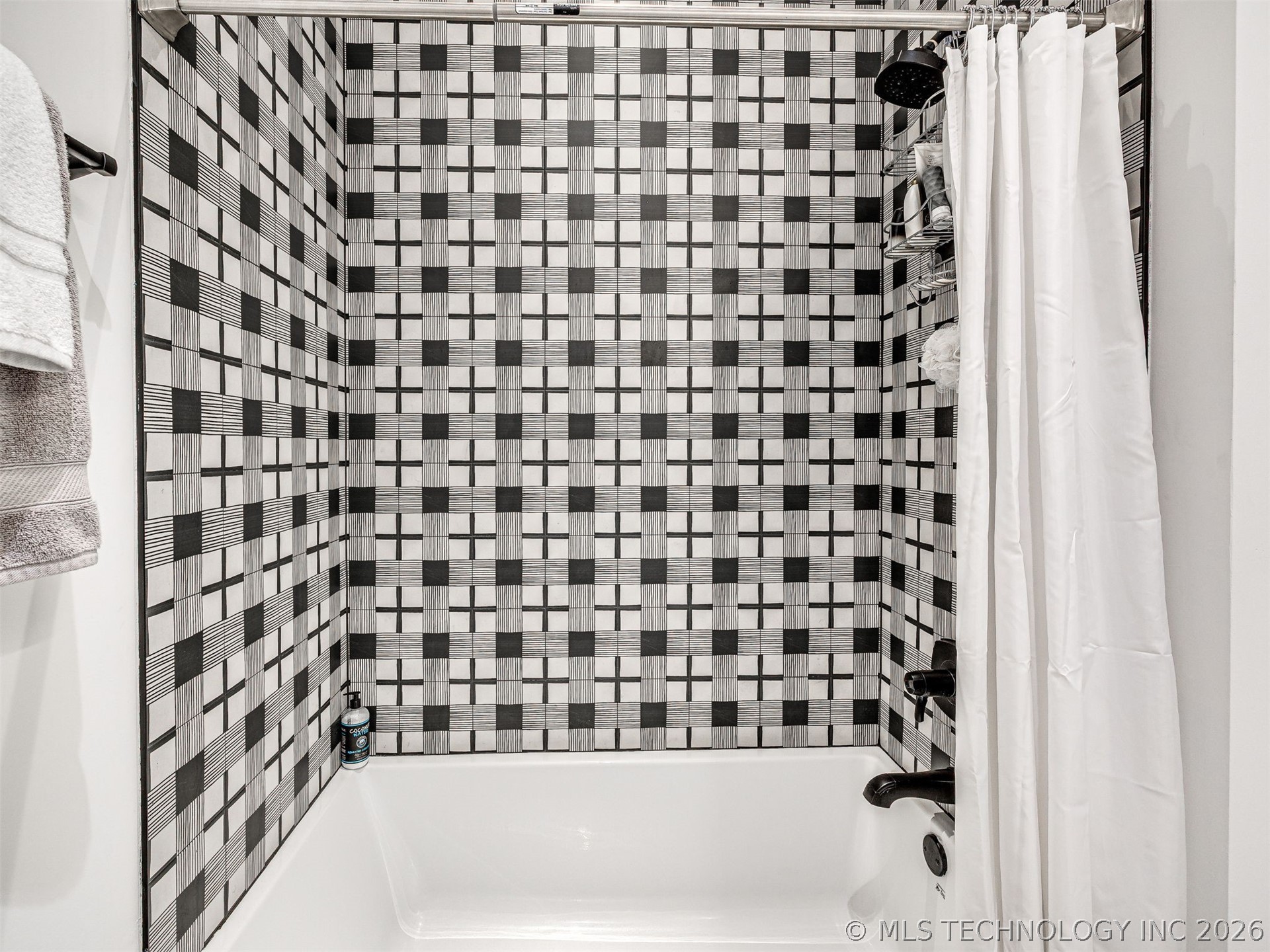 81 Lower Greenway Way Carlton Landing OK 74432