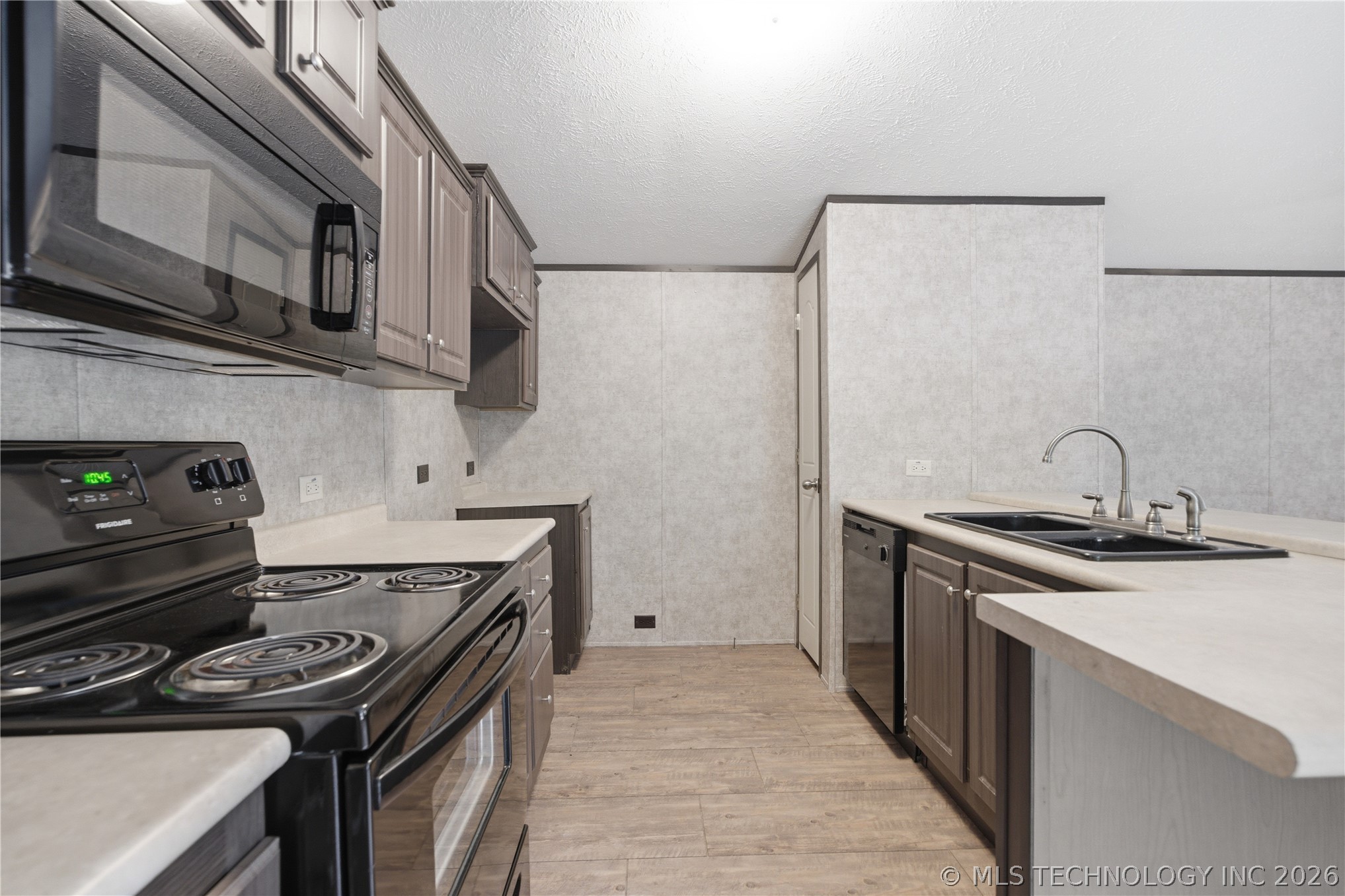 971 Wood Lake Drive Sand Springs OK 74063