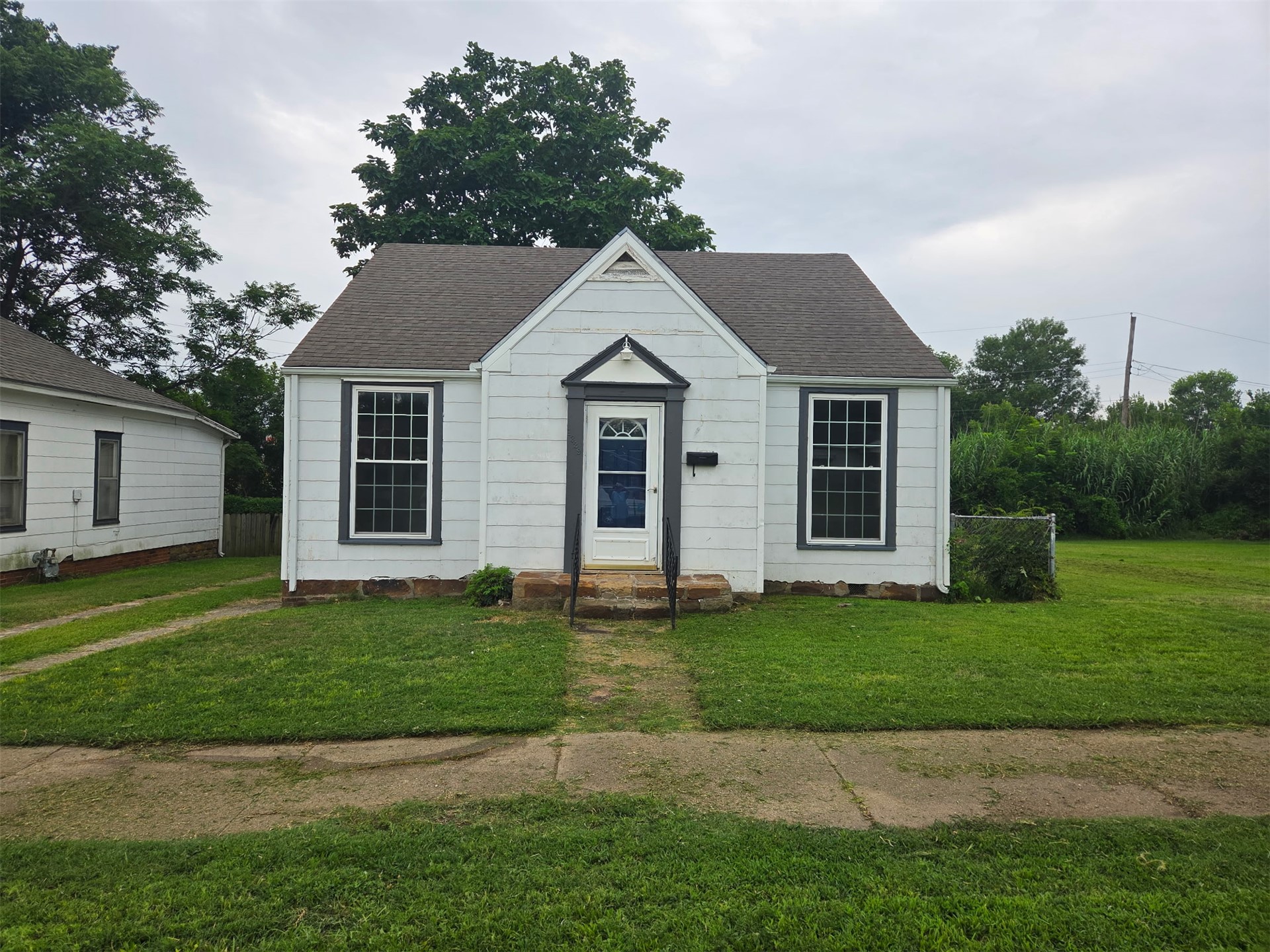 1329 S Armstrong Avenue Bartlesville OK 74003