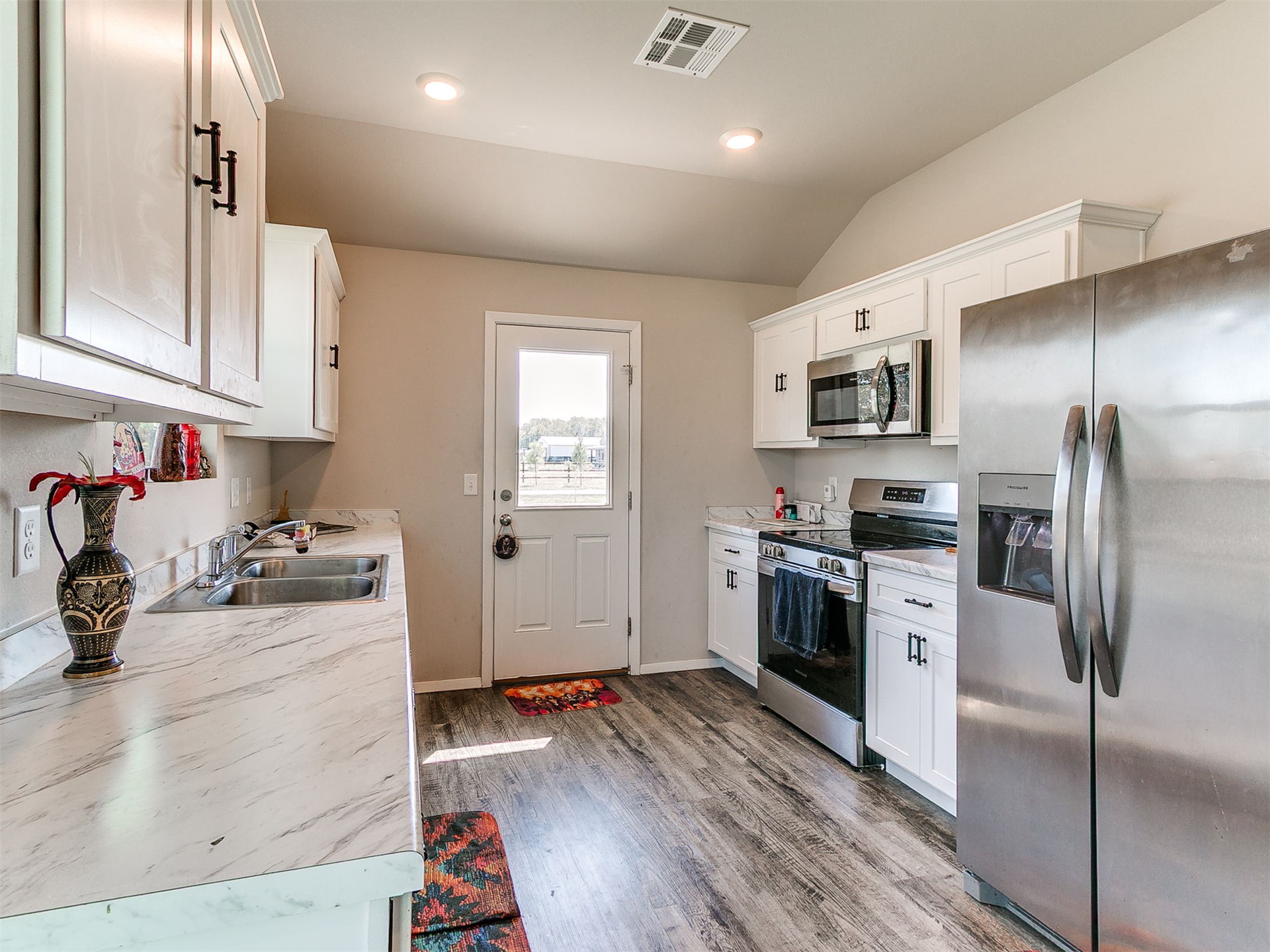 708 N Redbud Avenue Beggs OK 74421