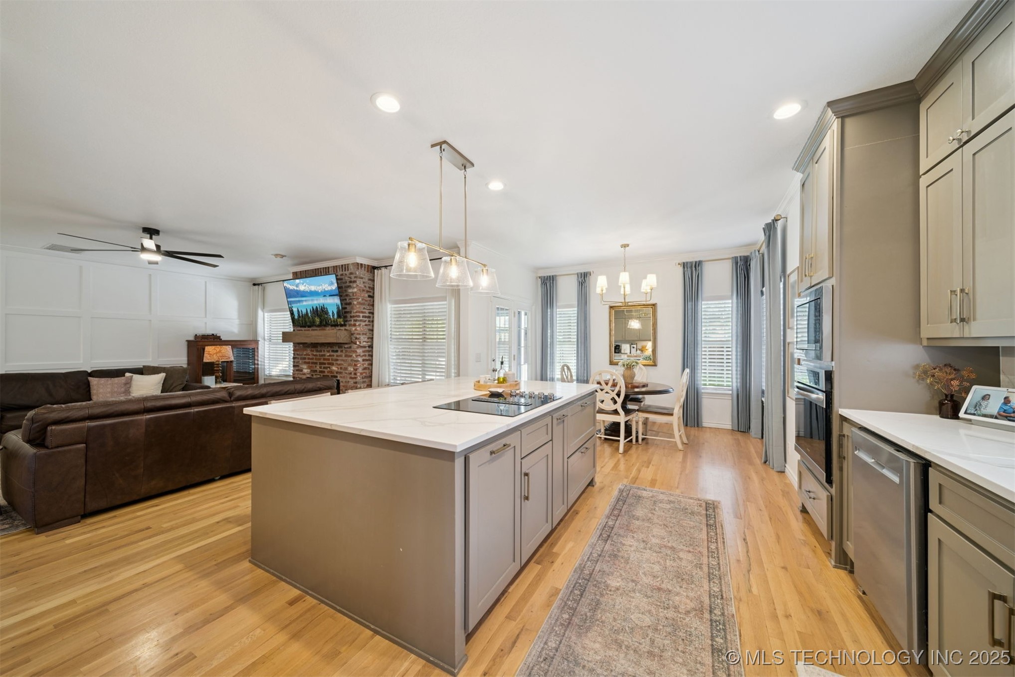 305 N Forest Ridge Boulevard Broken Arrow OK 74014