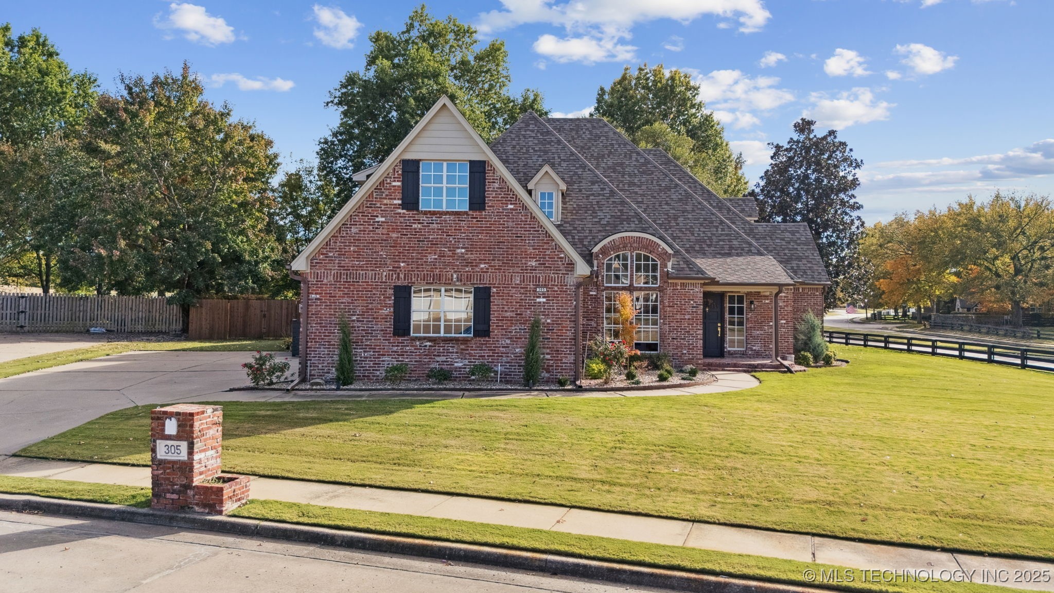 305 N Forest Ridge Boulevard Broken Arrow OK 74014