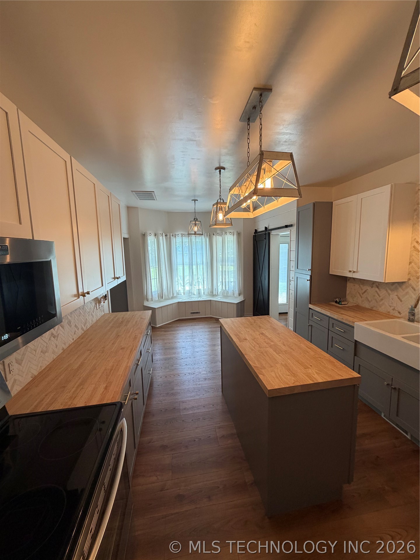 1304 N Iroquois Avenue Chouteau OK 74337