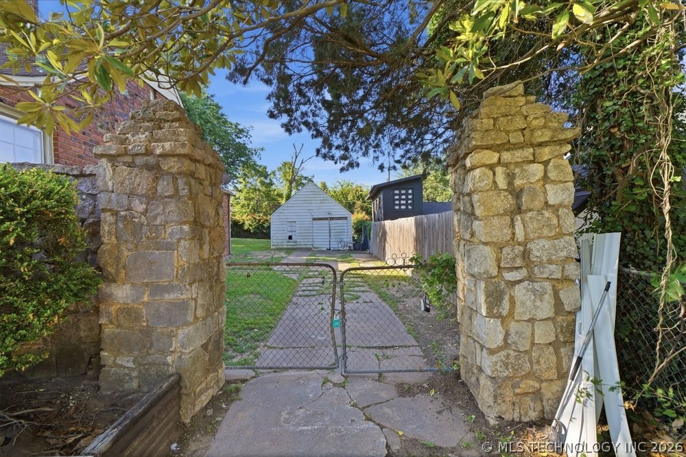3308 E Haskell Place Tulsa OK 74115