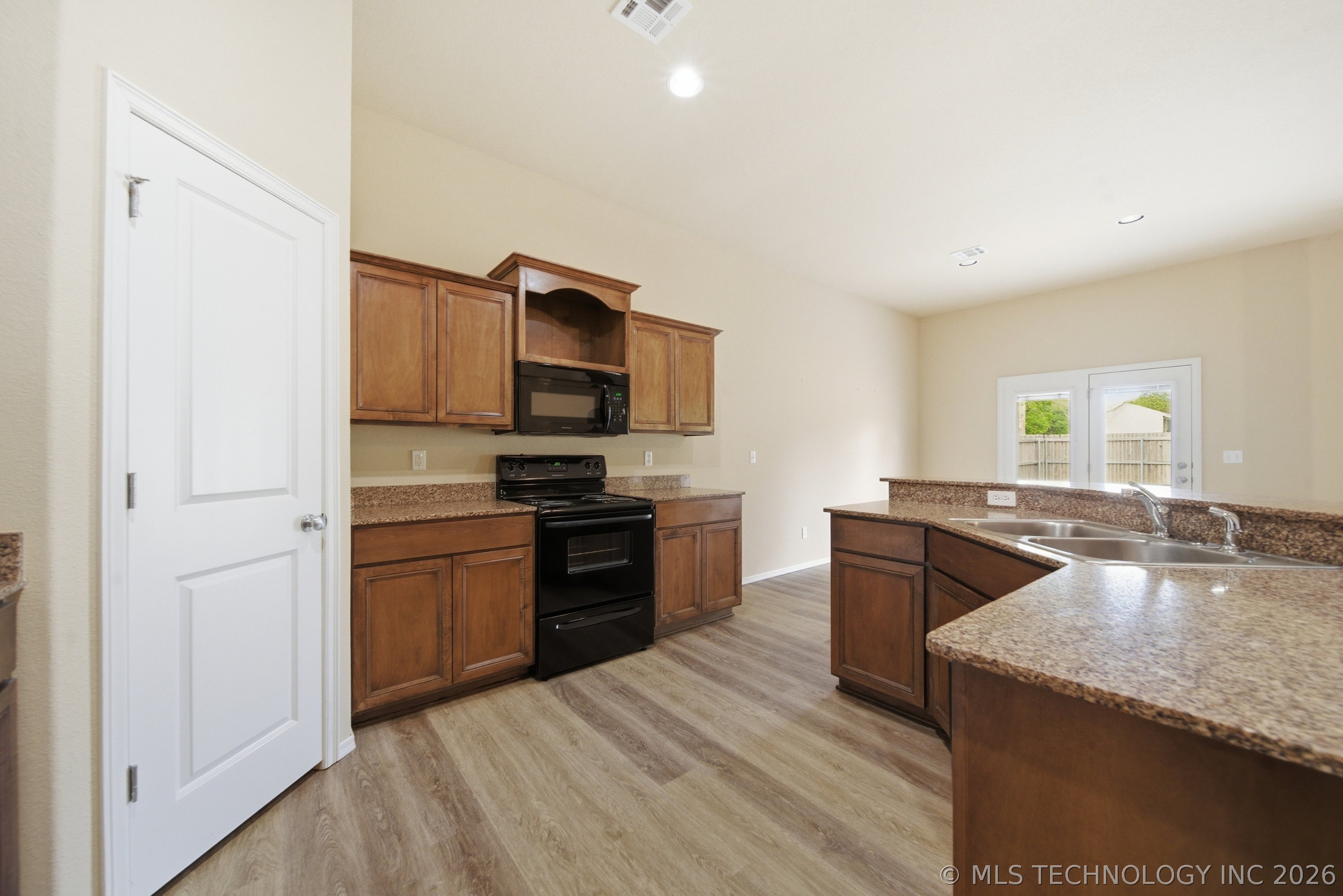 15611 E 91st Street Owasso OK 74055