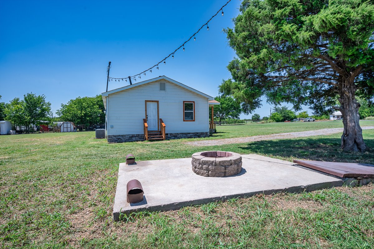 37710 E County Road 1520 Pauls Valley OK 73075