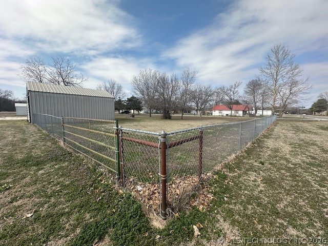 242 E Williams Street Byars OK 74831
