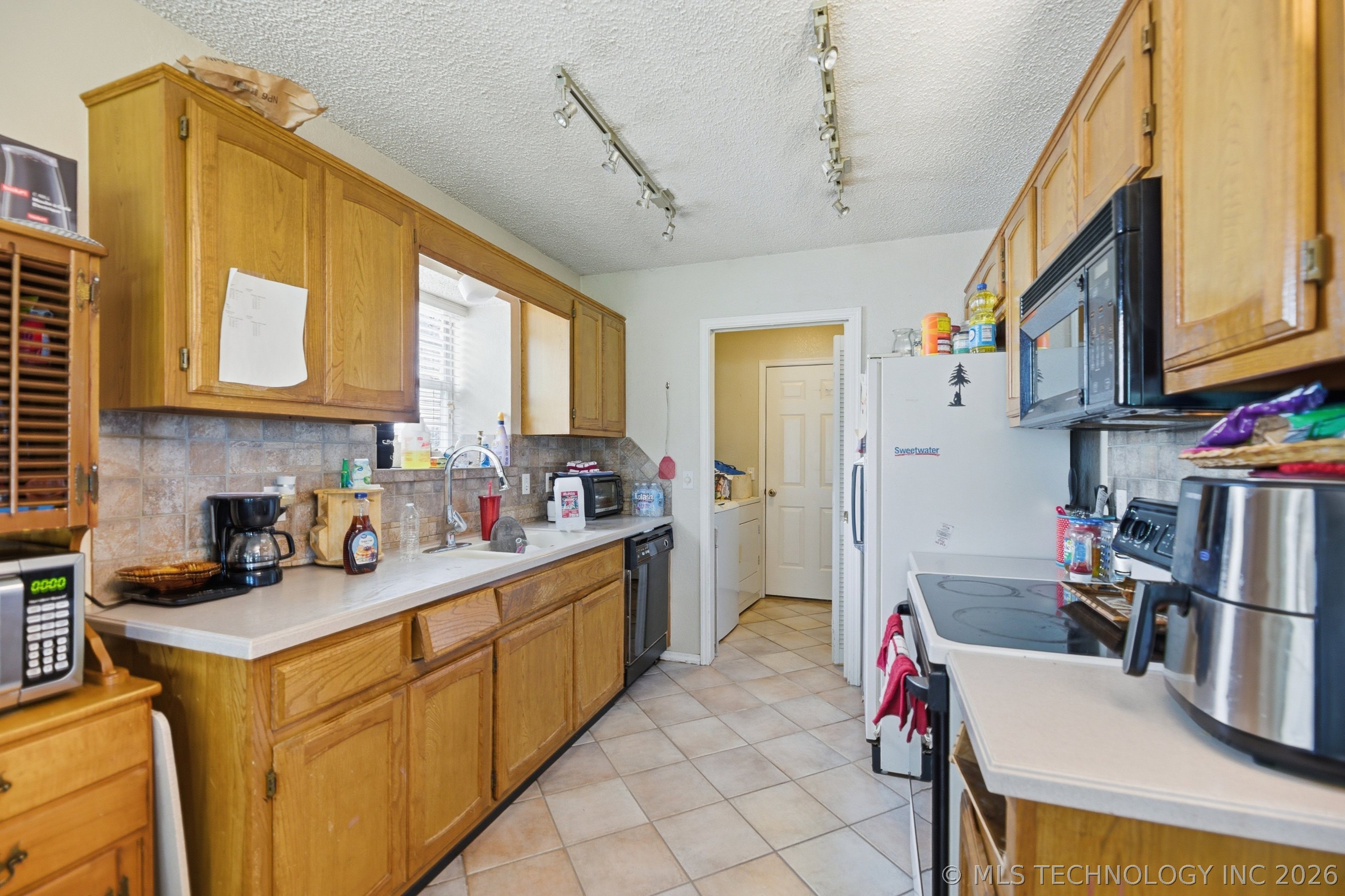 1712 S 137th East Avenue Tulsa OK 74108