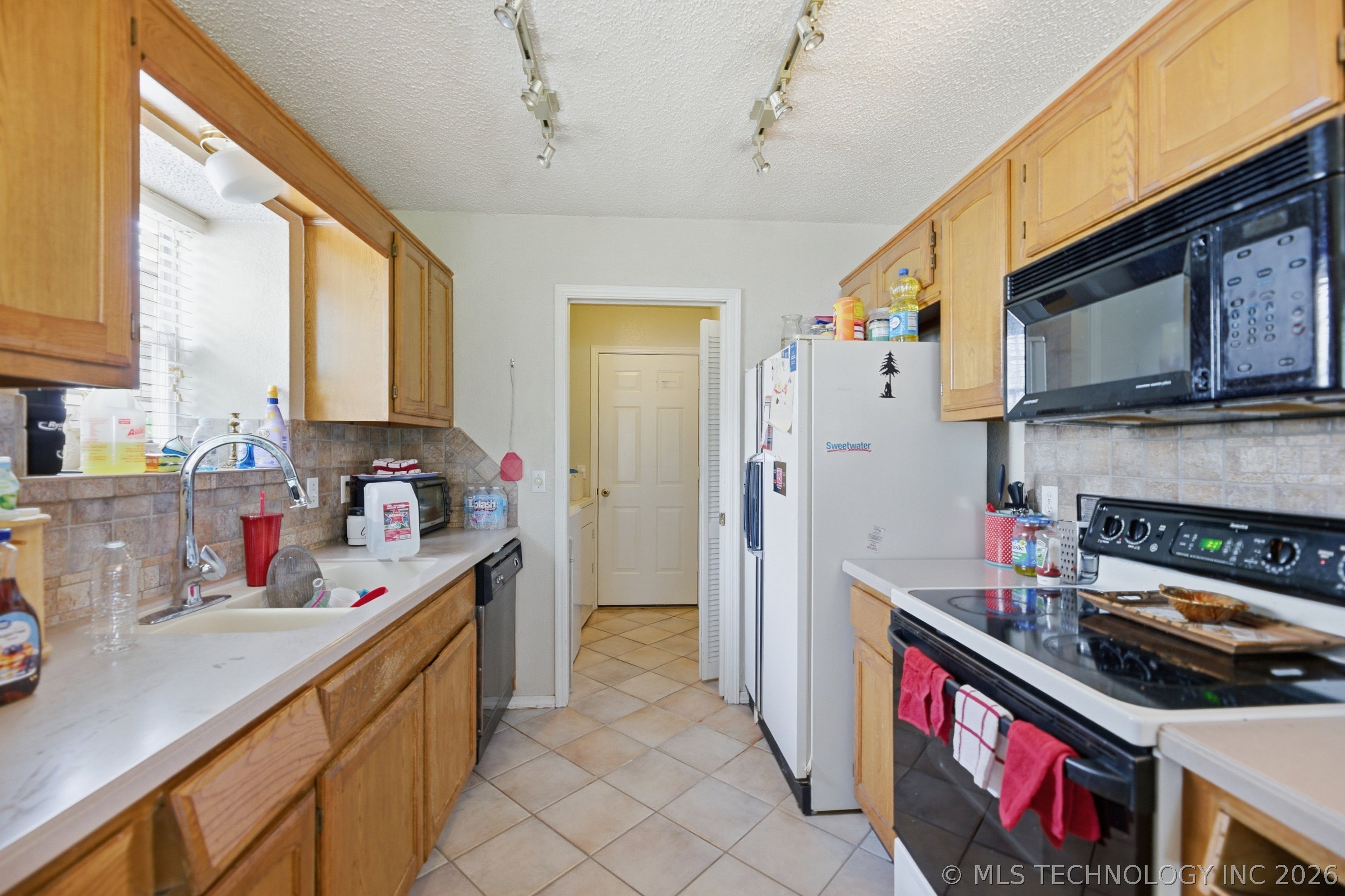 1712 S 137th East Avenue Tulsa OK 74108