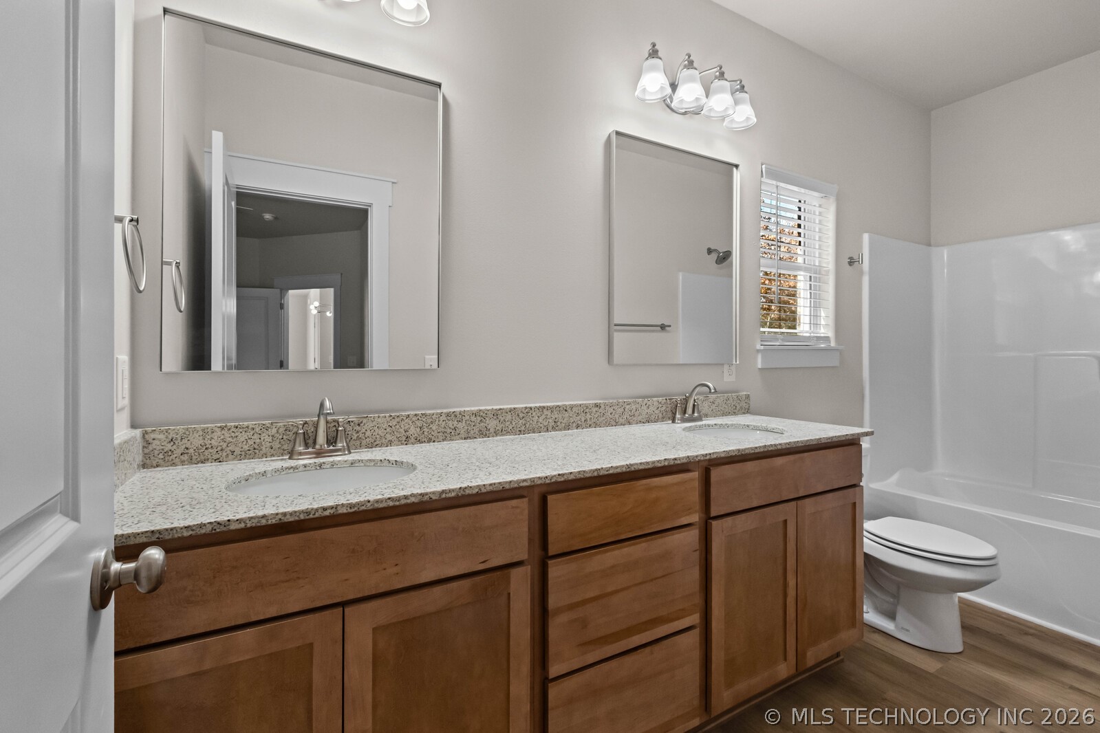 880 Snyder Springs Loop Watts OK 74964