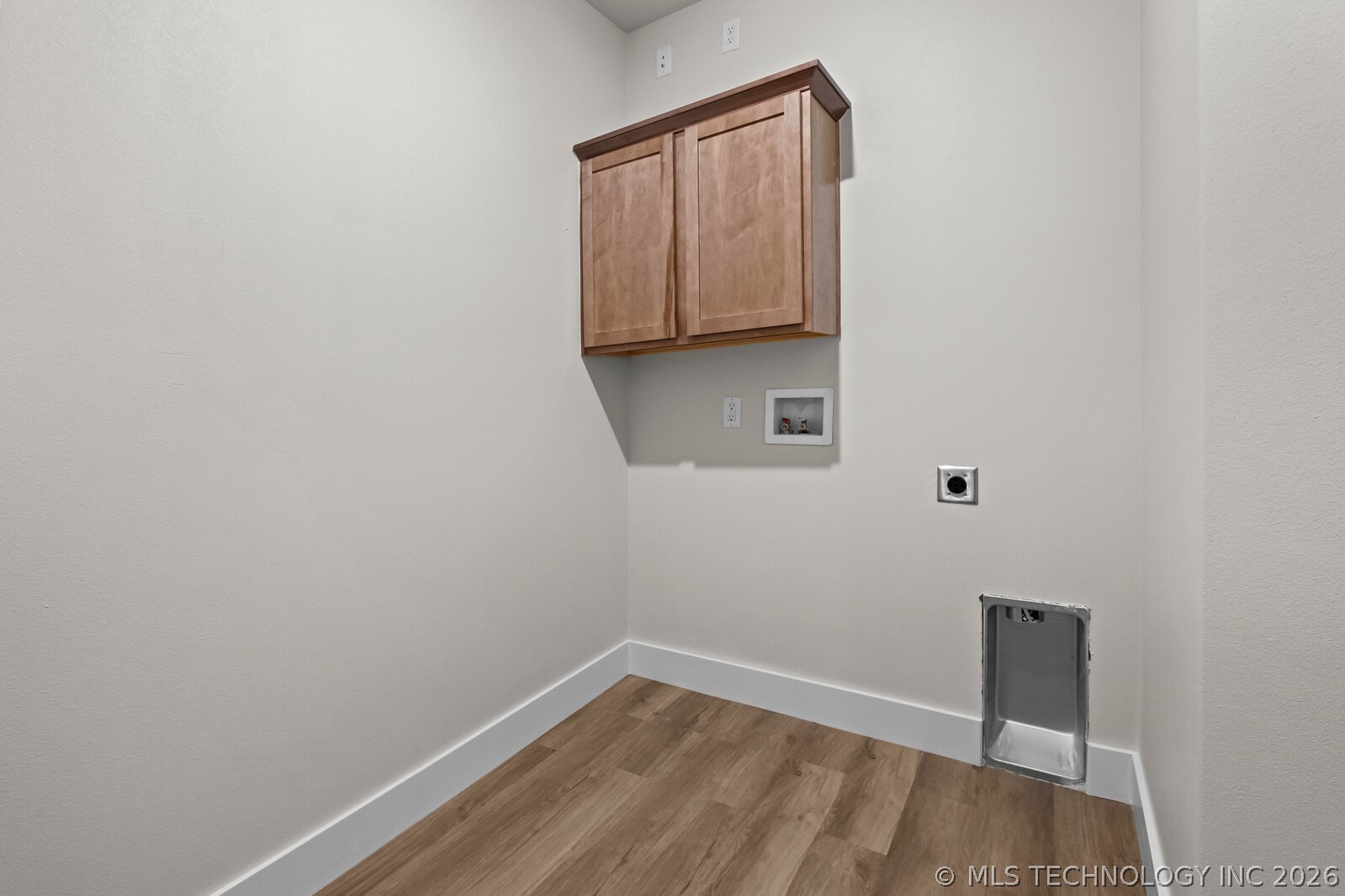 880 Snyder Springs Loop Watts OK 74964