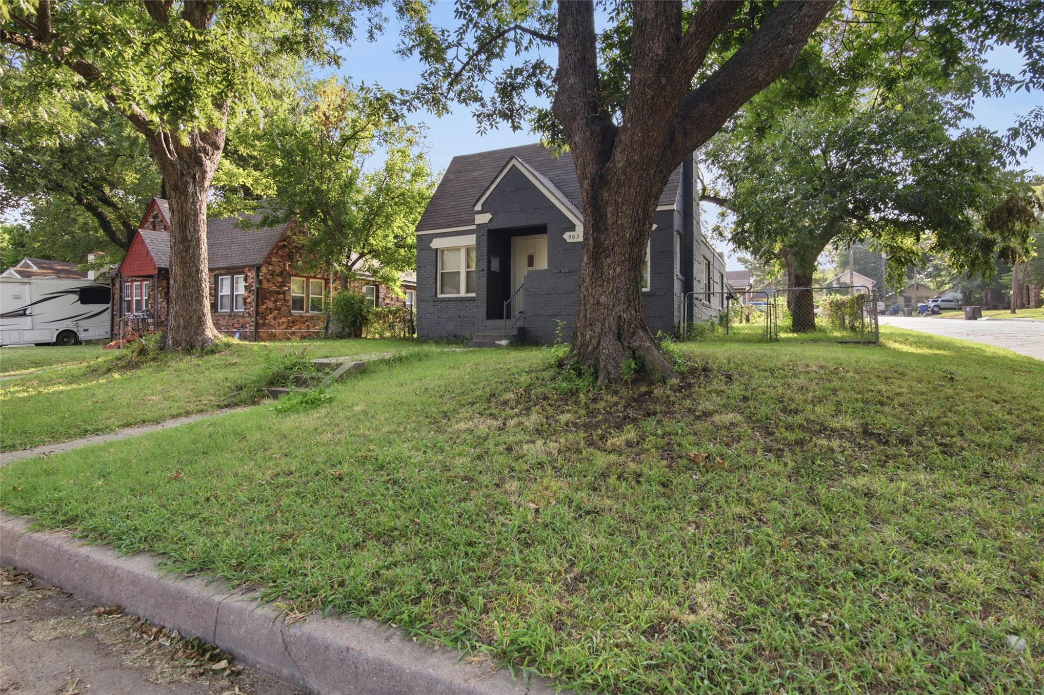 903 N Columbia Place Tulsa OK 74110