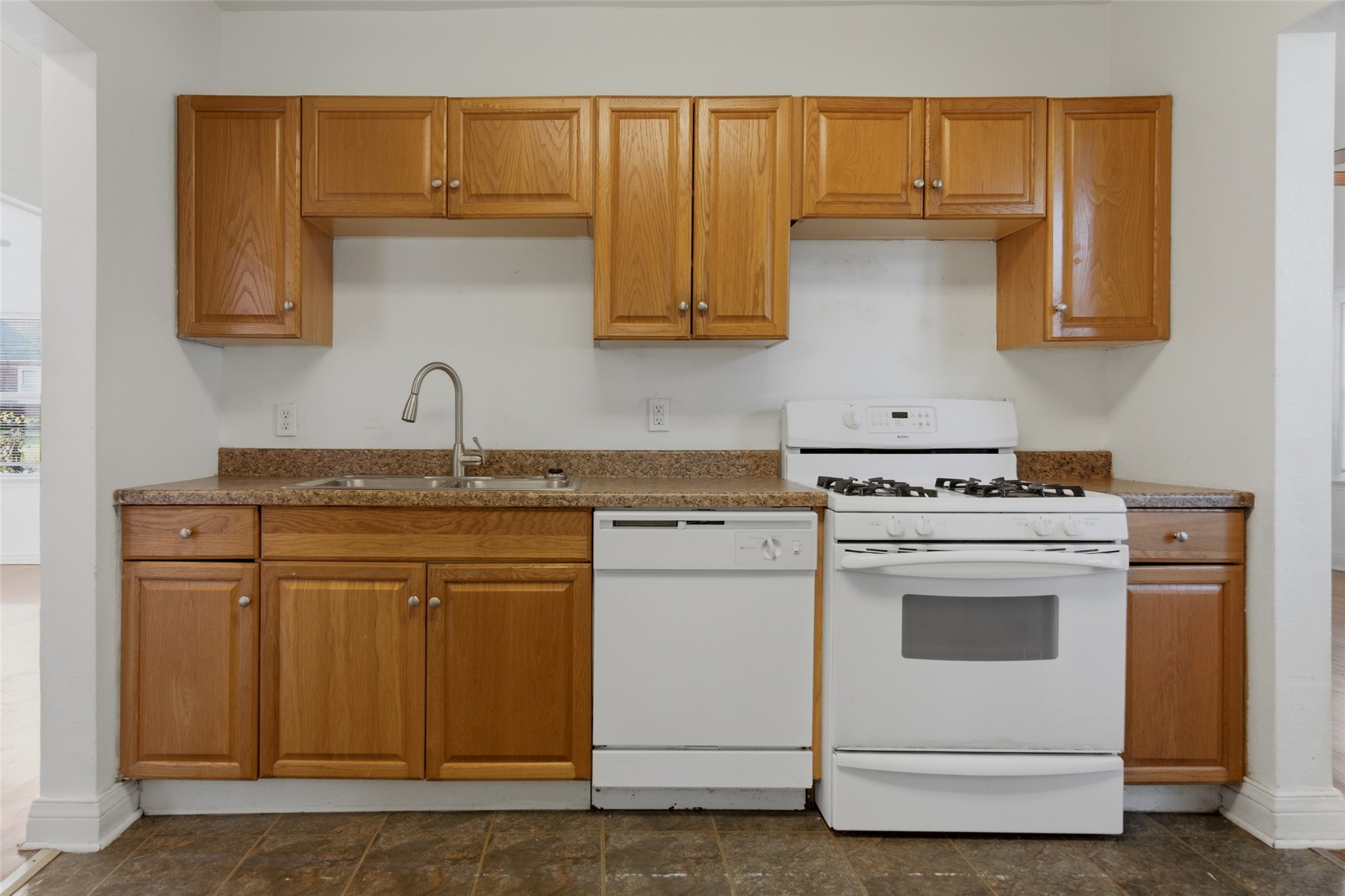 903 N Columbia Place Tulsa OK 74110