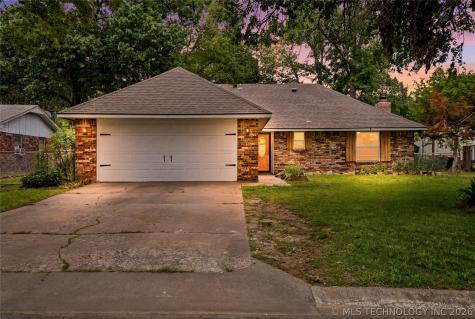 320 S Meigs Street Fort Gibson OK 74434
