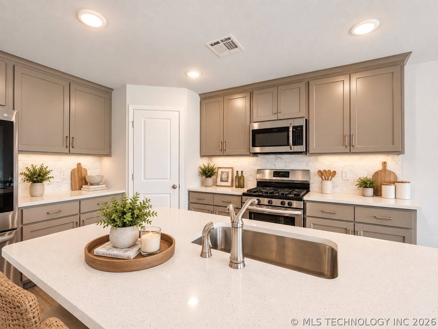6712 S 17th Street Broken Arrow OK 74011