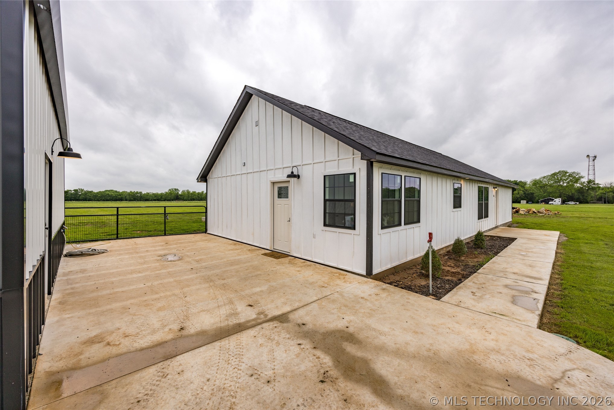 11526 State Road 78 Milburn OK 73450