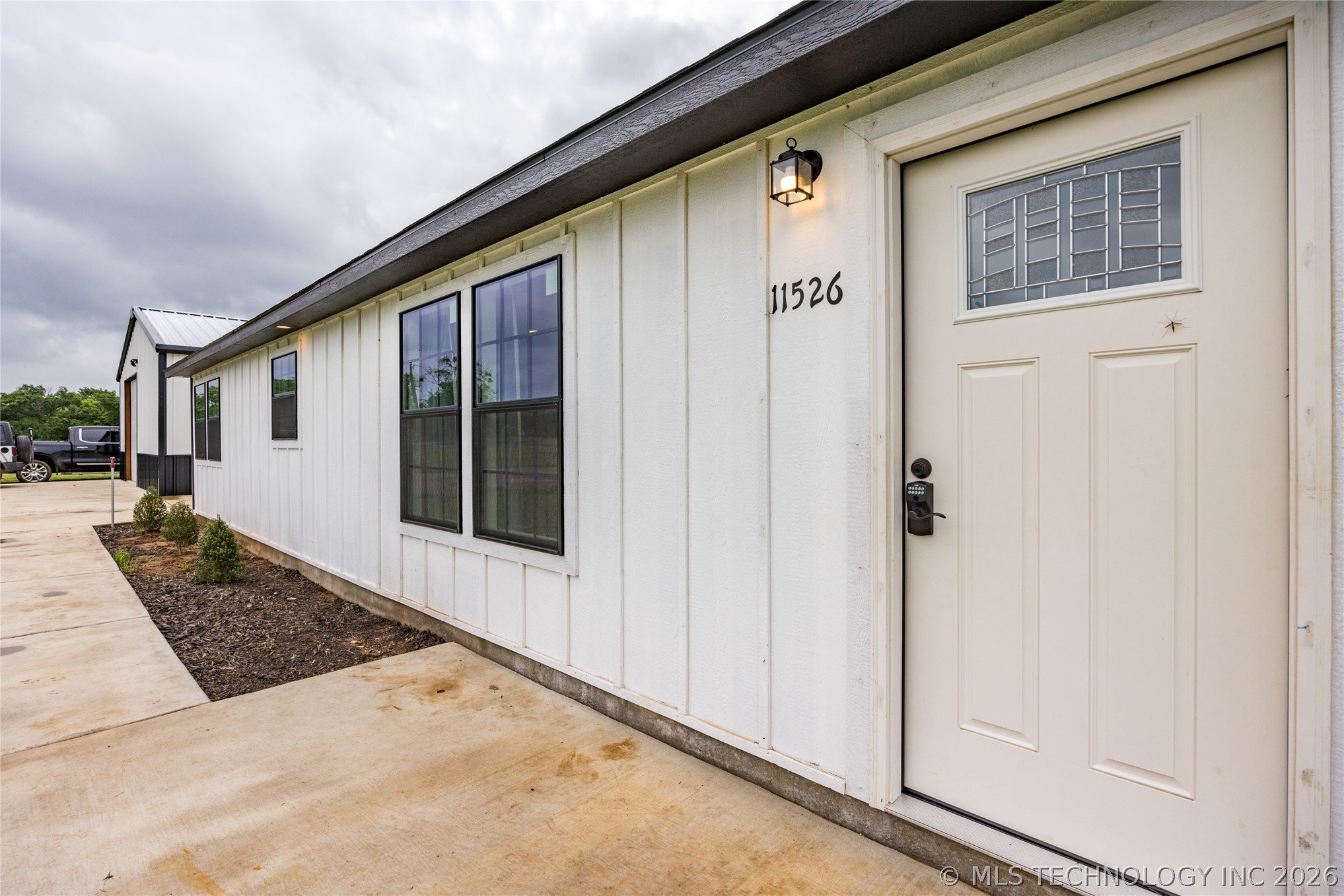 11526 State Road 78 Milburn OK 73450