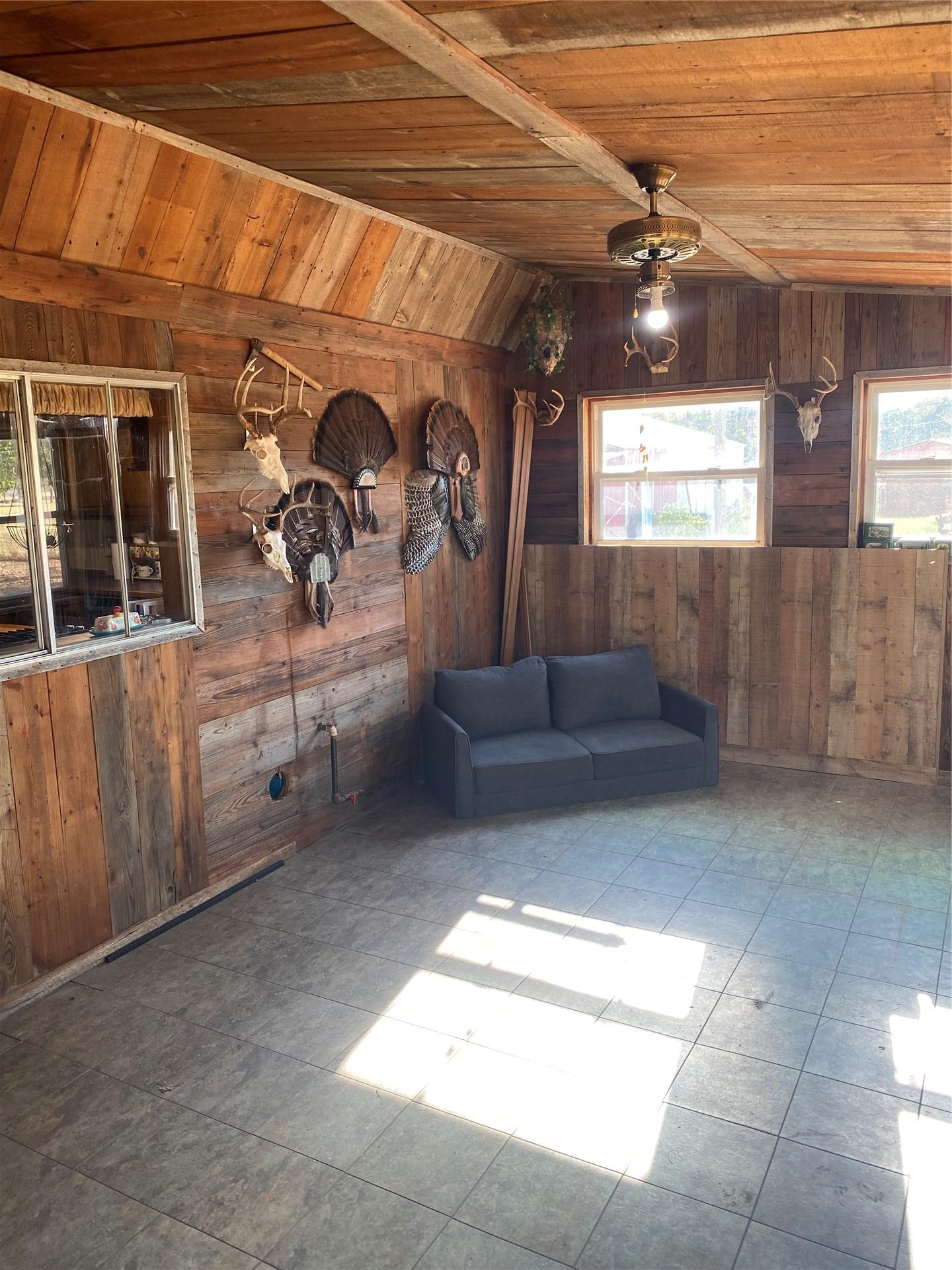 67451 E County Road 175 Road Wyandotte OK 74370