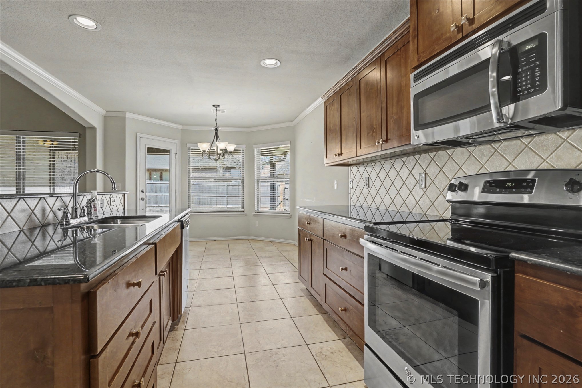 1808 E Jacksonville Street Broken Arrow OK 74012