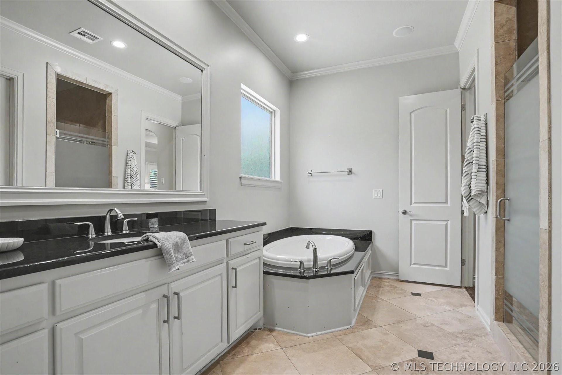 5917 E 106th Place Tulsa OK 74137