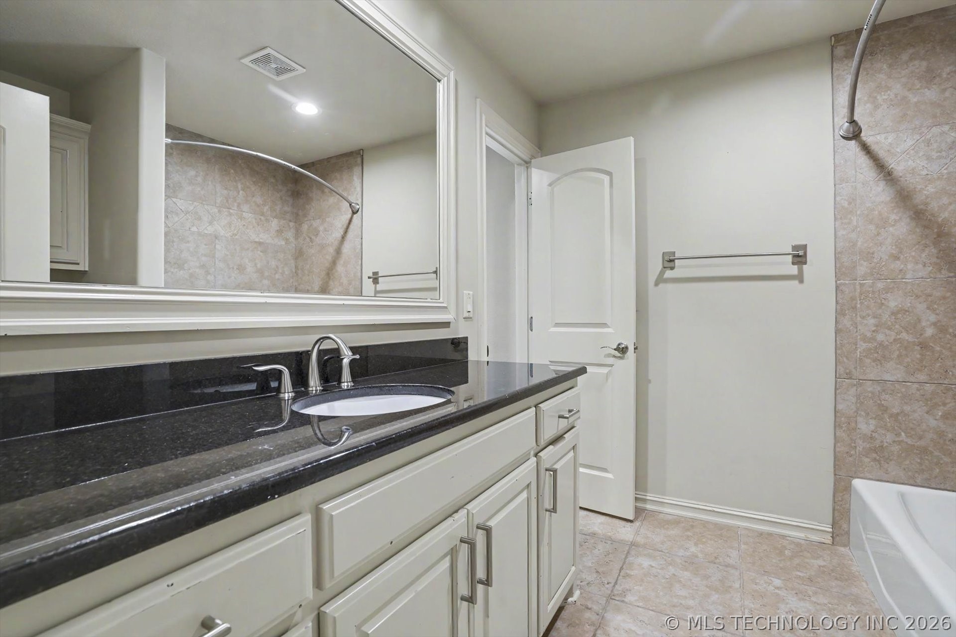 5917 E 106th Place Tulsa OK 74137