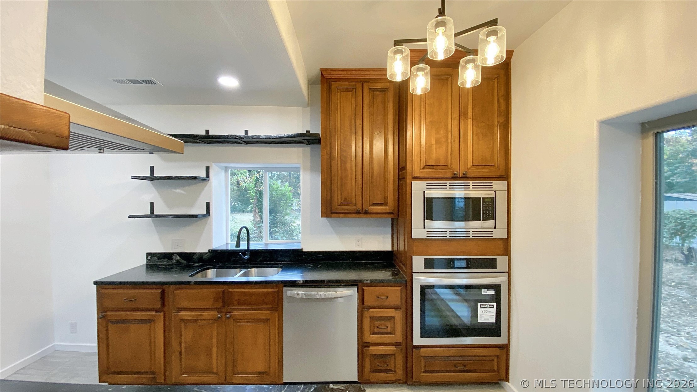 1309 S 3rd Street Stilwell OK 74960