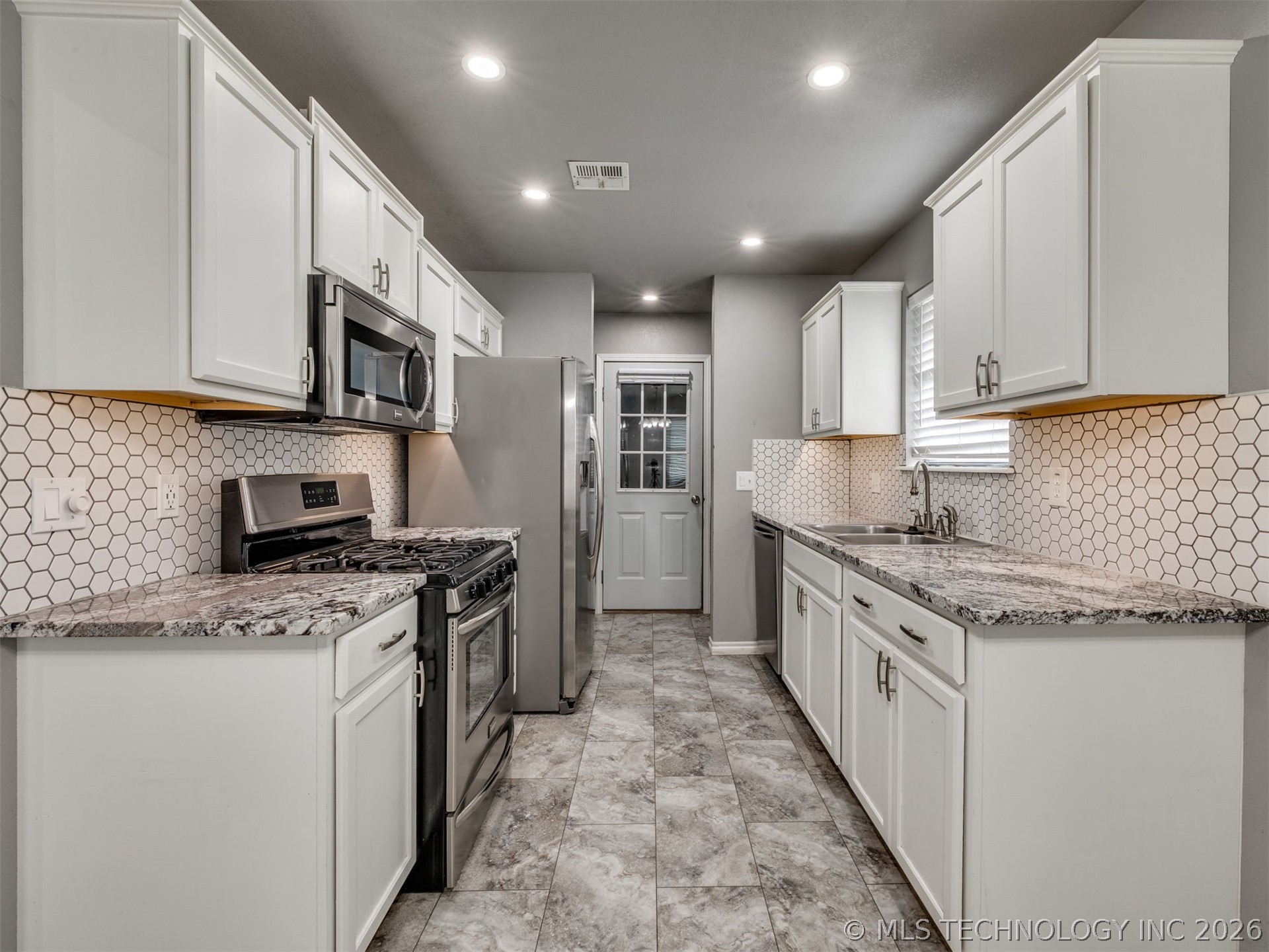1210 E 139th Street Glenpool OK 74033