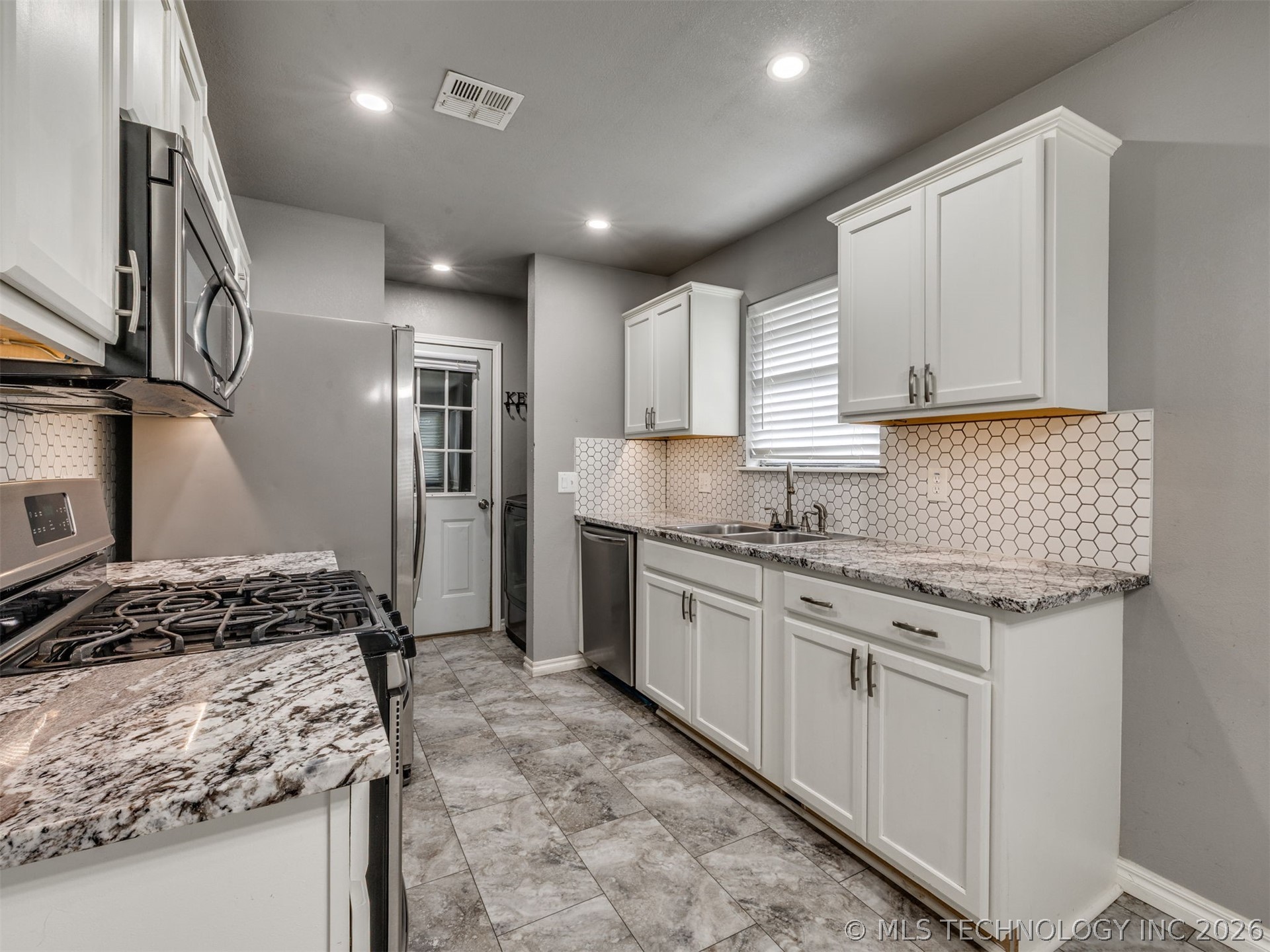 1210 E 139th Street Glenpool OK 74033