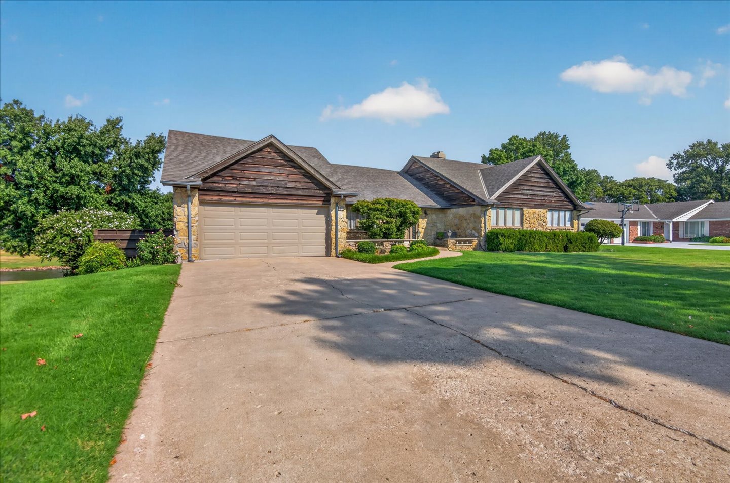 1035 Grandview Bartlesville OK 74006