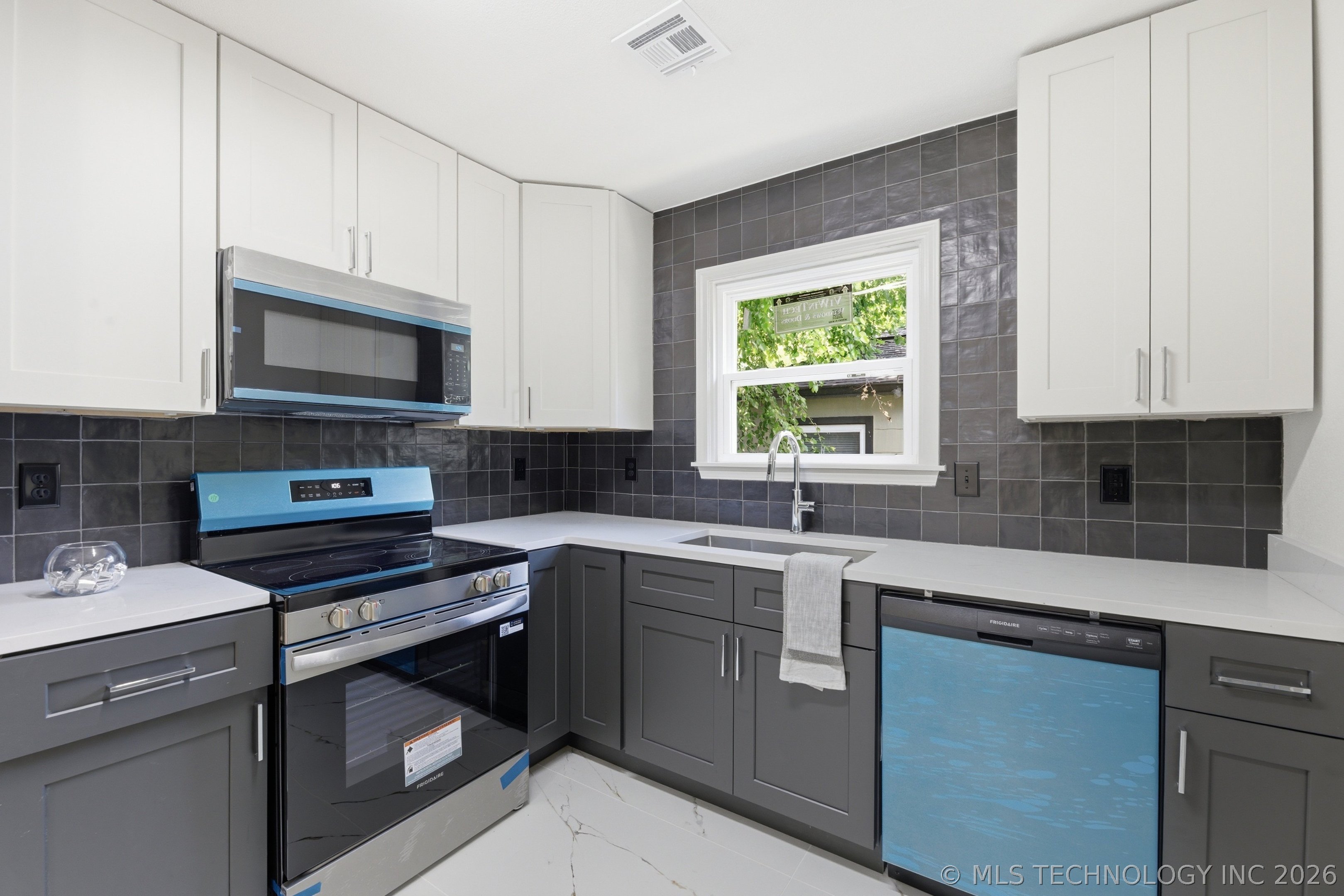 1220 S Delaware Place Tulsa OK 74104