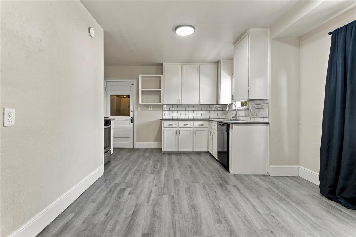 4528 E 4 Place Tulsa OK 74112