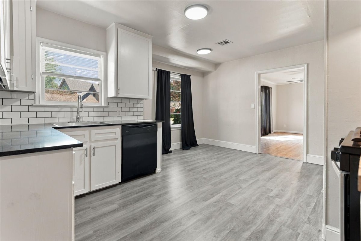 4528 E 4 Place Tulsa OK 74112