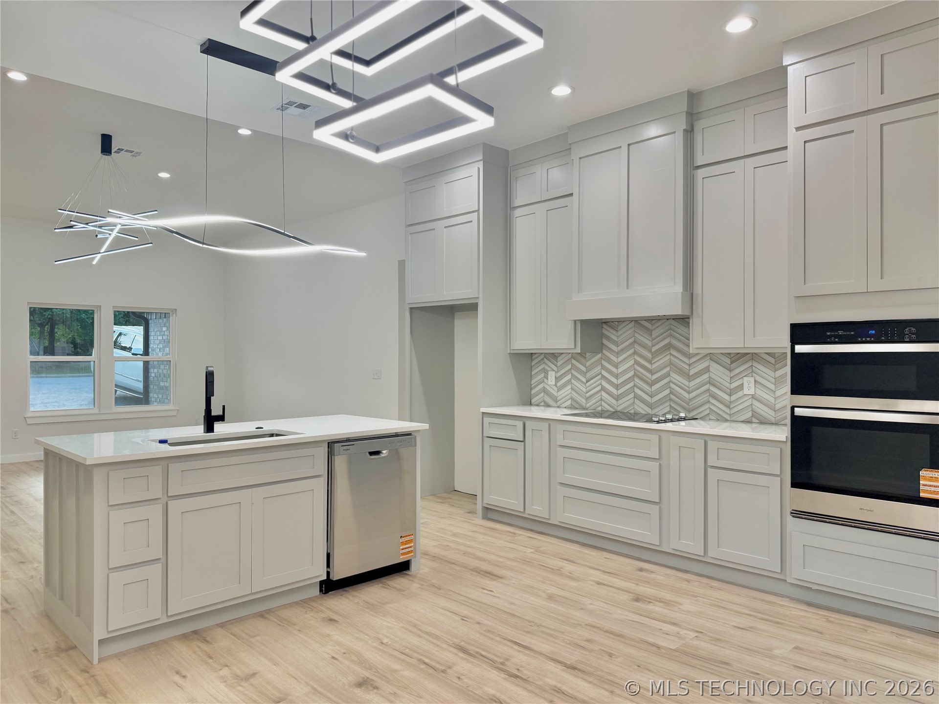4001 S Rolling Oaks Drive Tulsa OK 74107