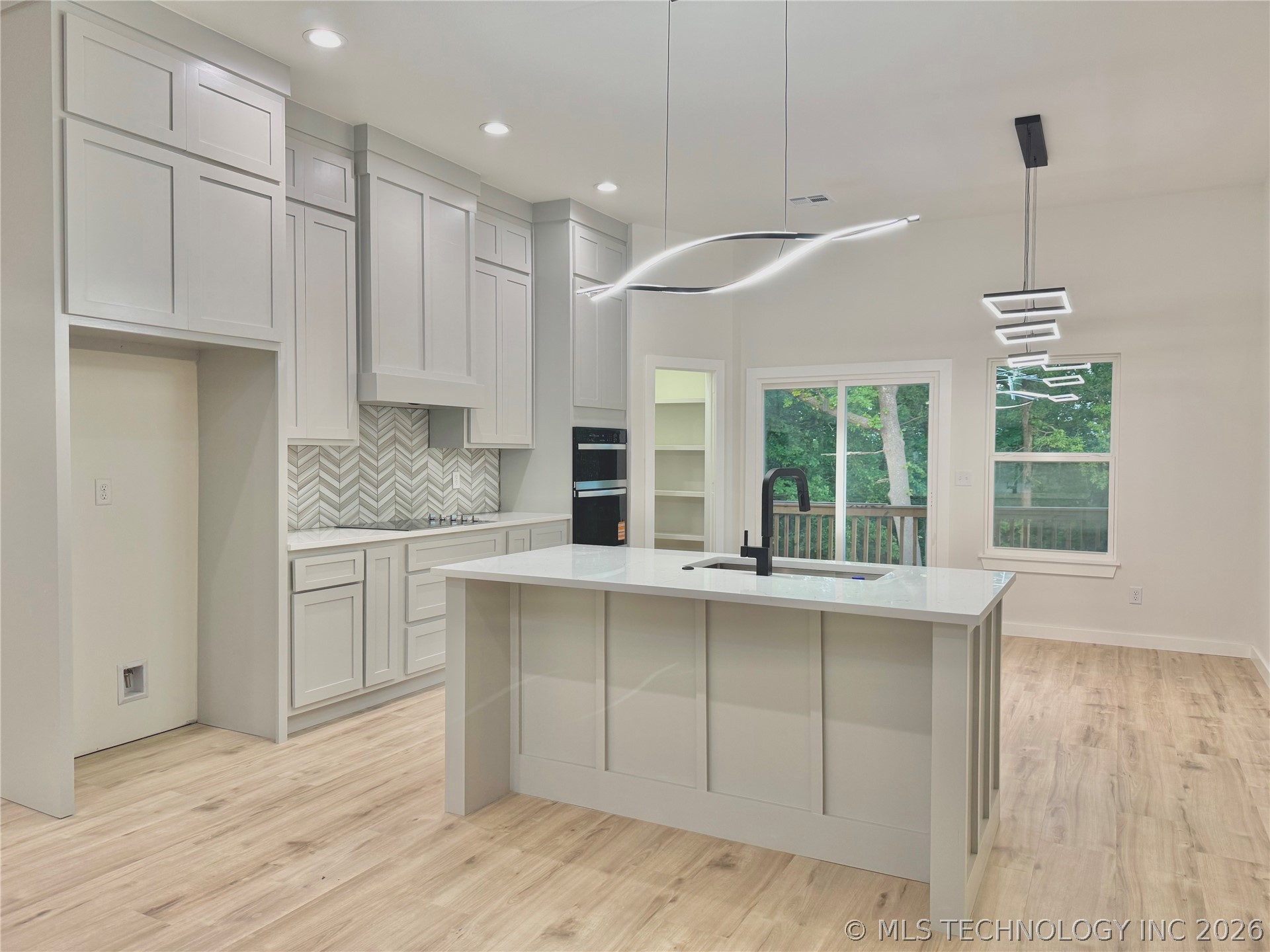 4001 S Rolling Oaks Drive Tulsa OK 74107